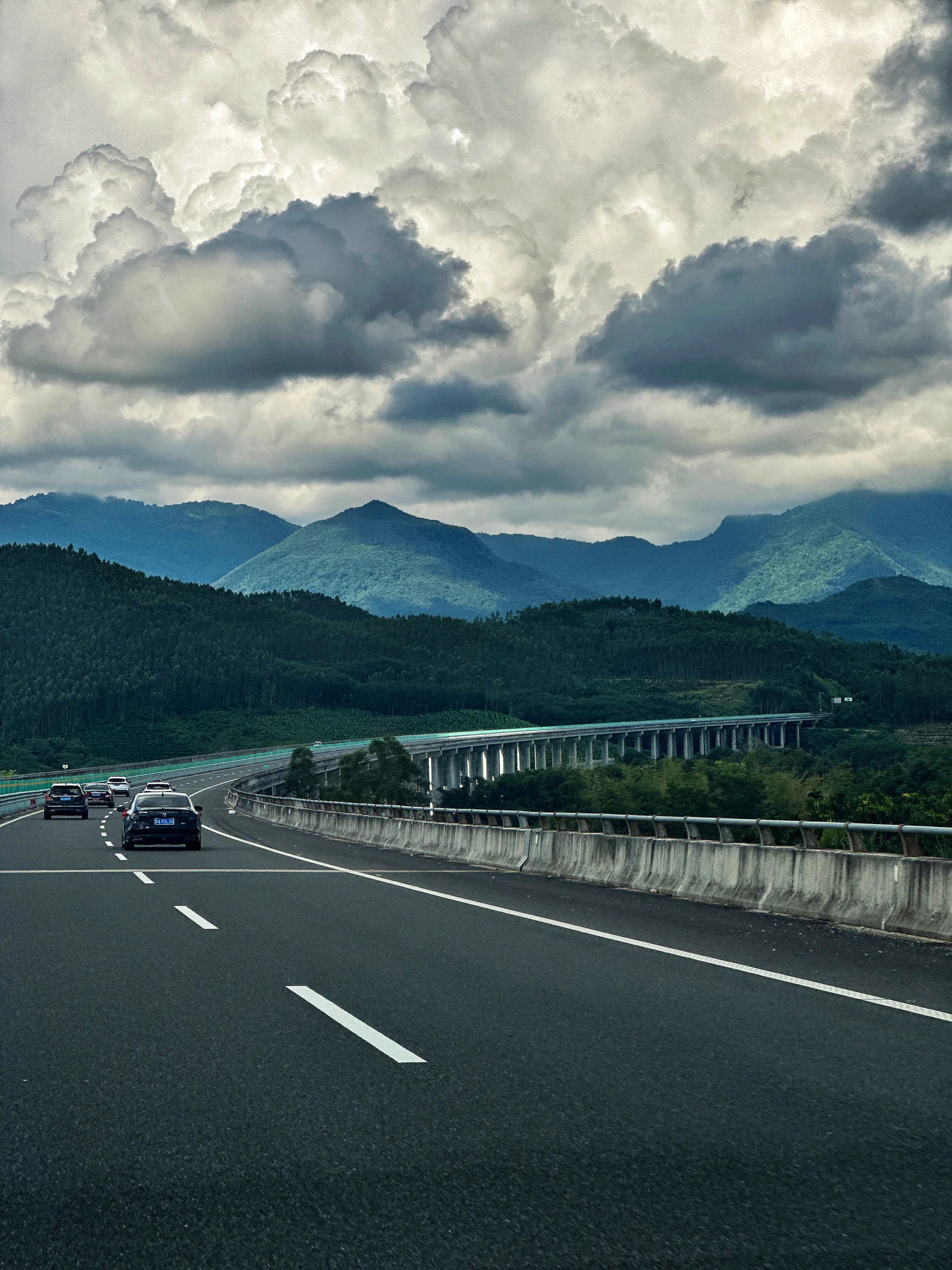 今天开出了一个新的自驾游路线 🚗#乐东 #五指山 #三亚 https://t.co/fKIYzdXkP6