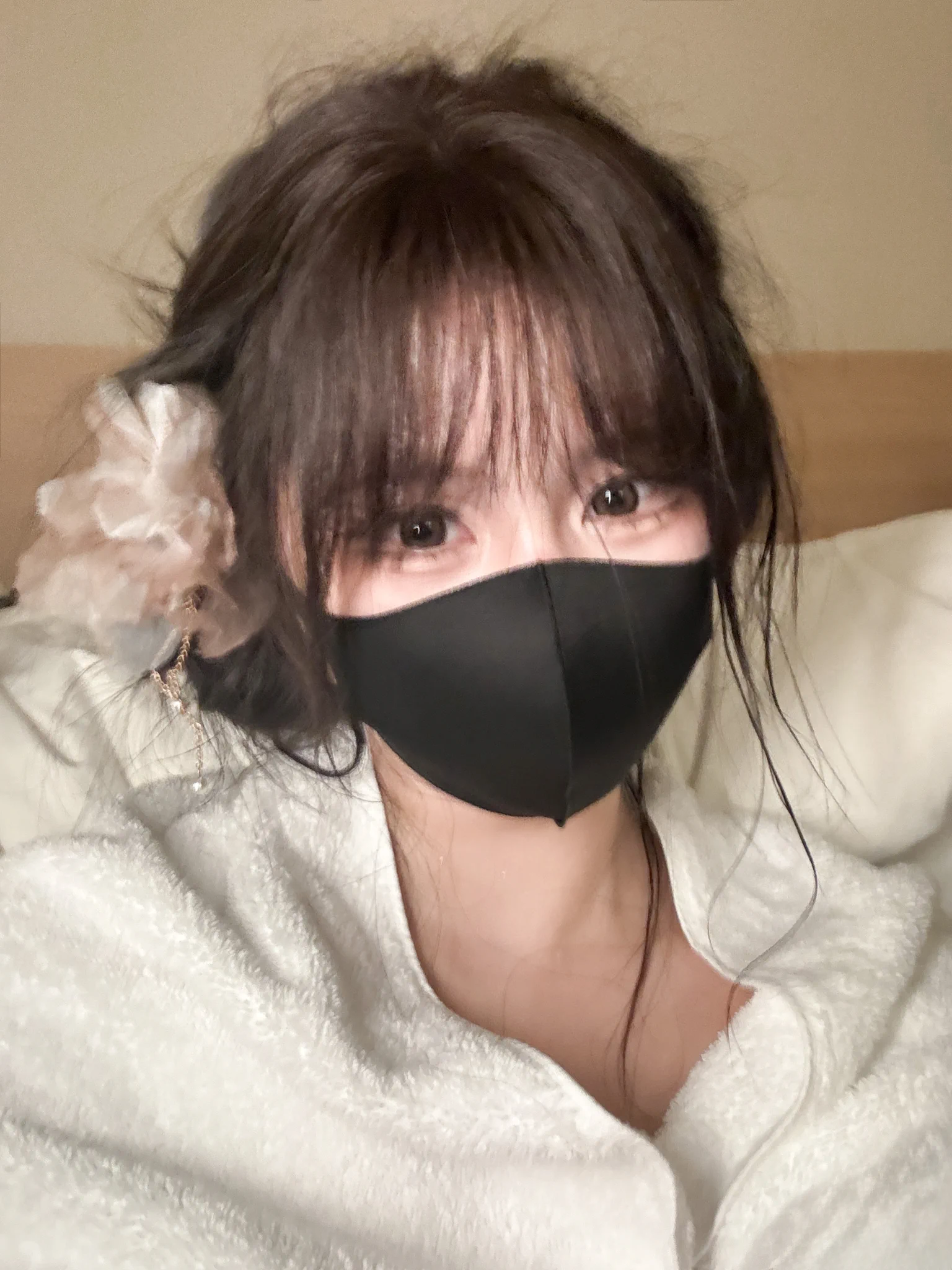 終於完成拍攝啦，開心開心🎉，明天起床再看大家的留言，晚安嚕😘