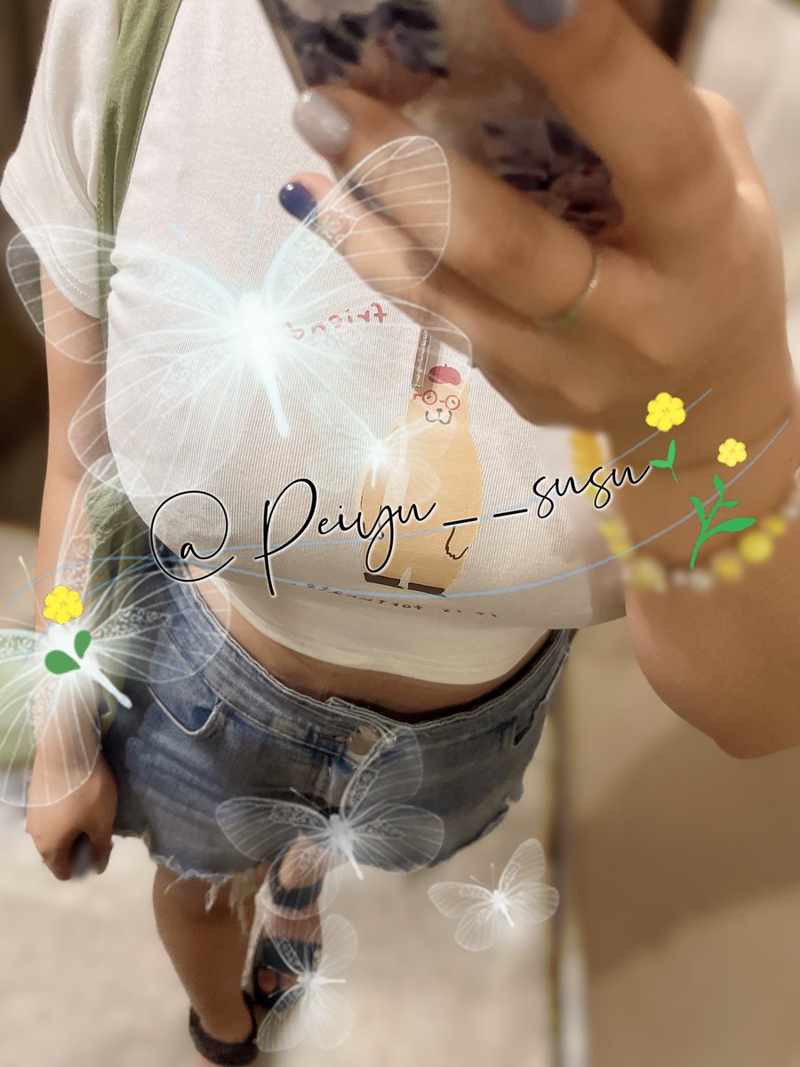 先說此文不針對誰
-

這麼說好了
你們有正在追正在曖昧的對象
會很忙沒關係 我真的沒關係
但可以跟我說清楚原因嗎
至少我可以知道
哦～是在忙著追女生
而不是見過後就不理我的感覺
怎麼 我是很差嗎？？？？？
不喜歡問了幾次沒結果的約或是飯局
應該是沒有人喜歡被這樣對待吧？
我真的沒有吃飽太閒 謝謝

#原來這是拿熱臉貼冷屁股感覺
#好歹我會挑明跟你們說我有飼養員🐻