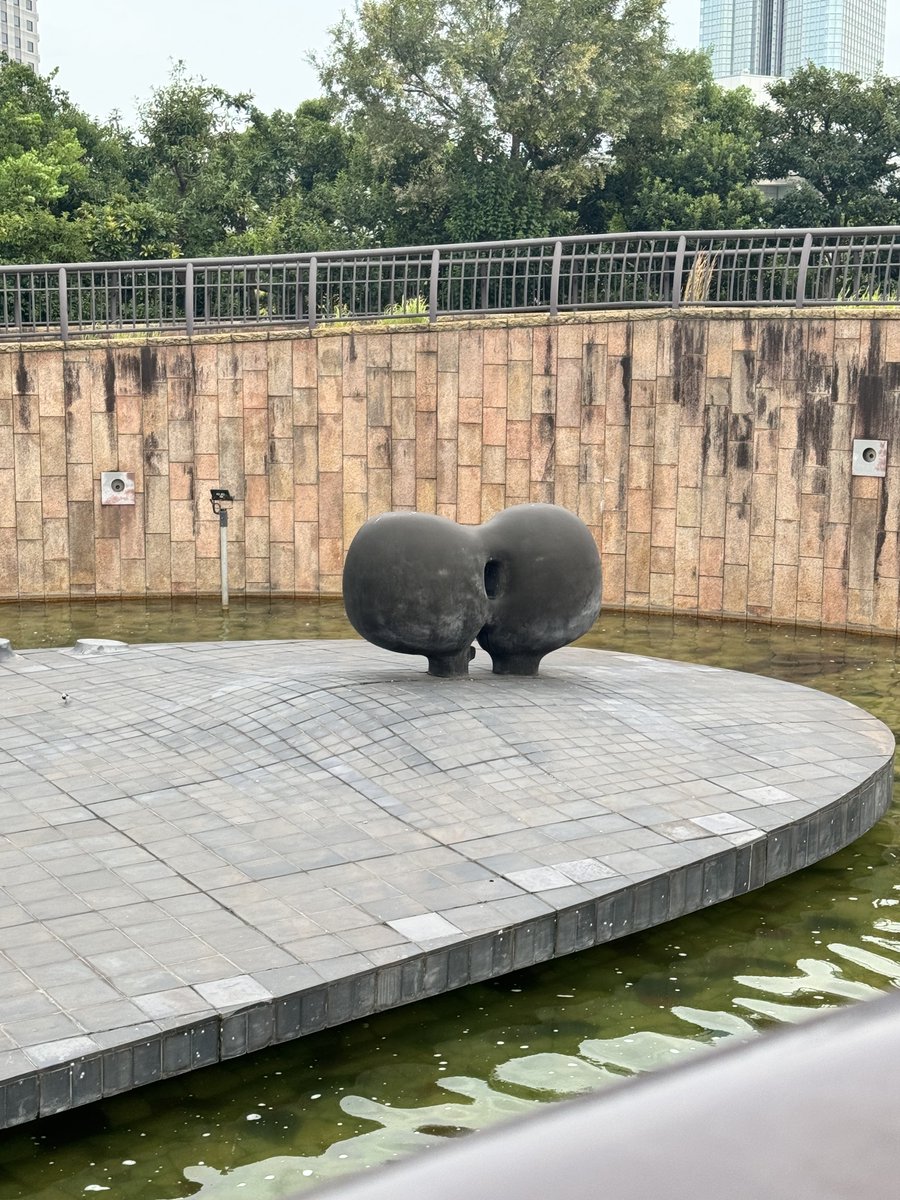 おしり居た https://t.co/pjtIJeV4Wf