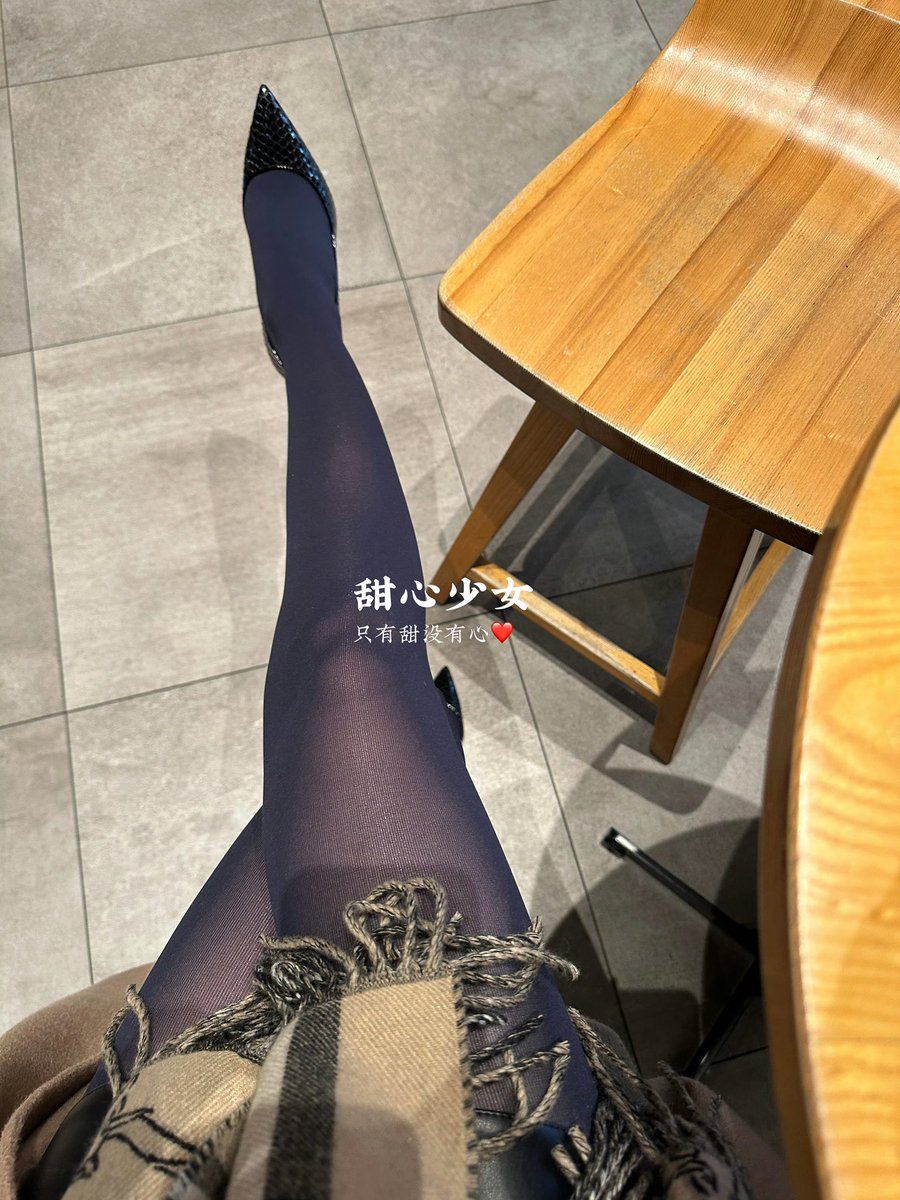 一秒入秋 https://t.co/dxNVcxKCKX