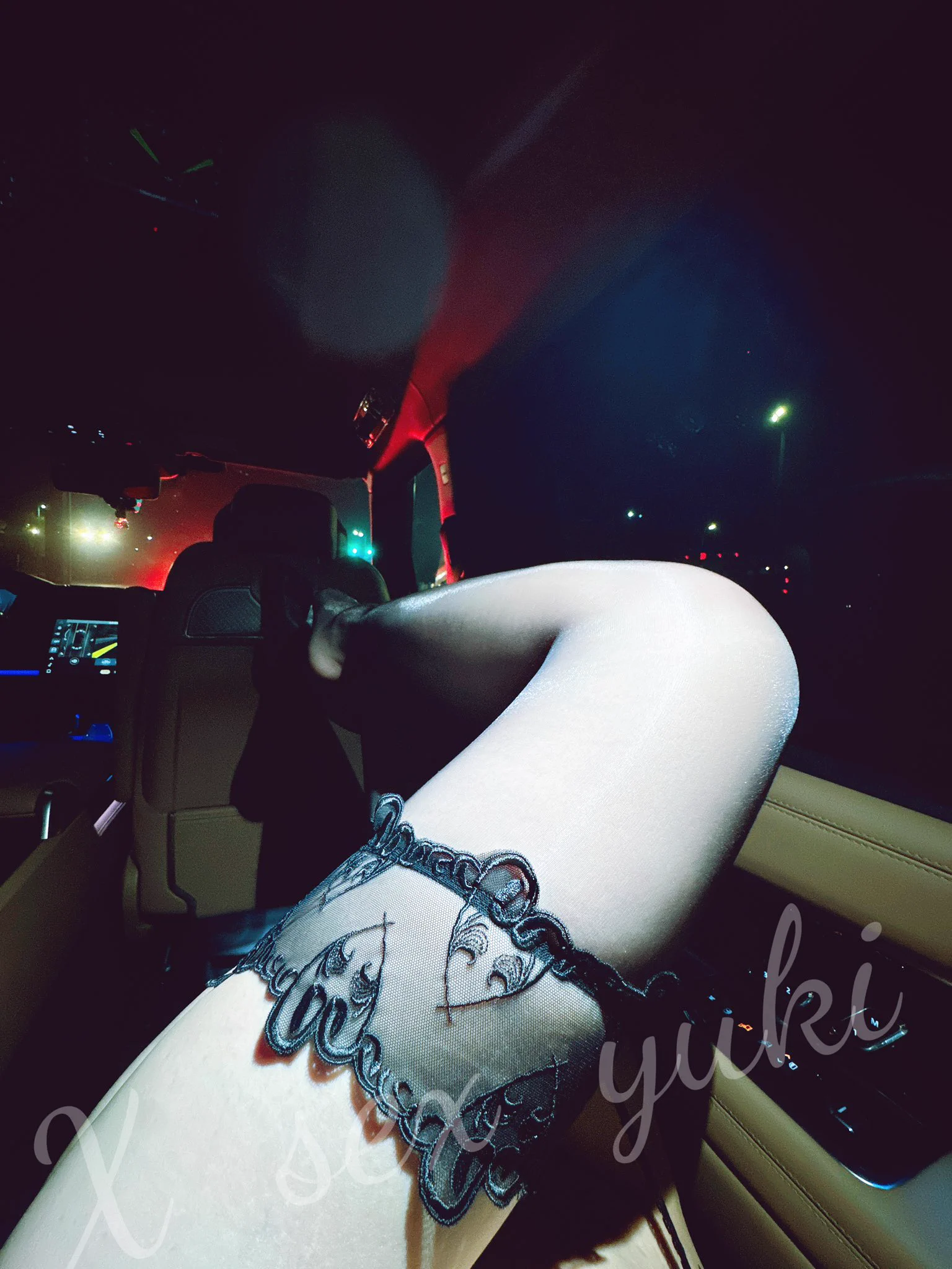 去你家楼下偷个情

@KawasawaSen 
@ToBulaer 
@ToBulma 
@BulmaList https://t.co/MvUSZ2X42l