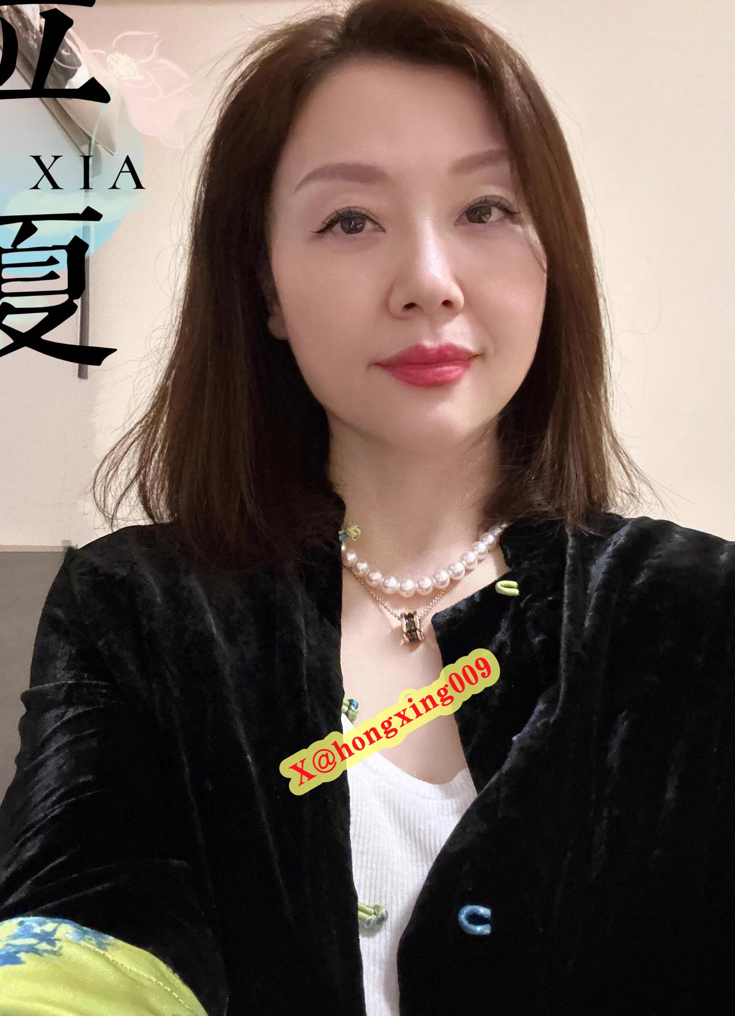 50路的阿姨长这样 https://t.co/o65TIapEhM
