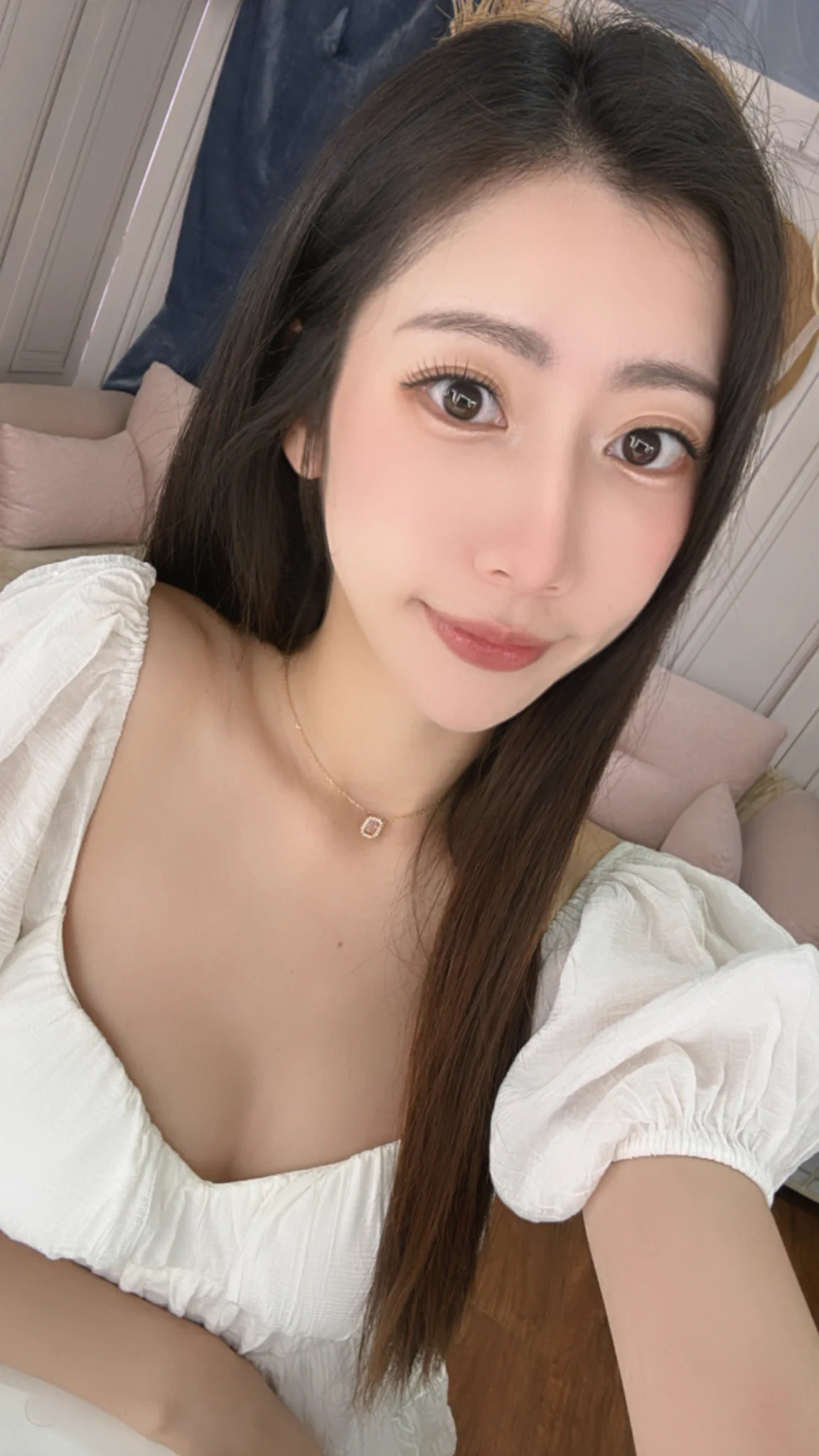 眼睛有自帶放電的超能力😝 https://t.co/esKxltXF3h