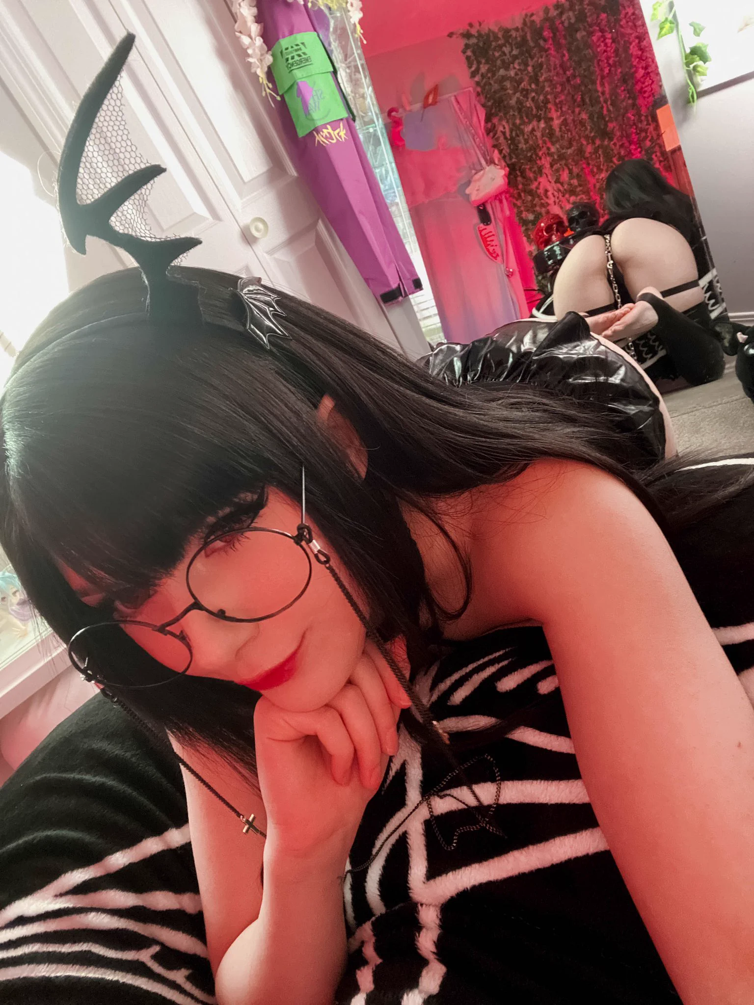 Succubi season :3 https://t.co/k5l0CnUhpE