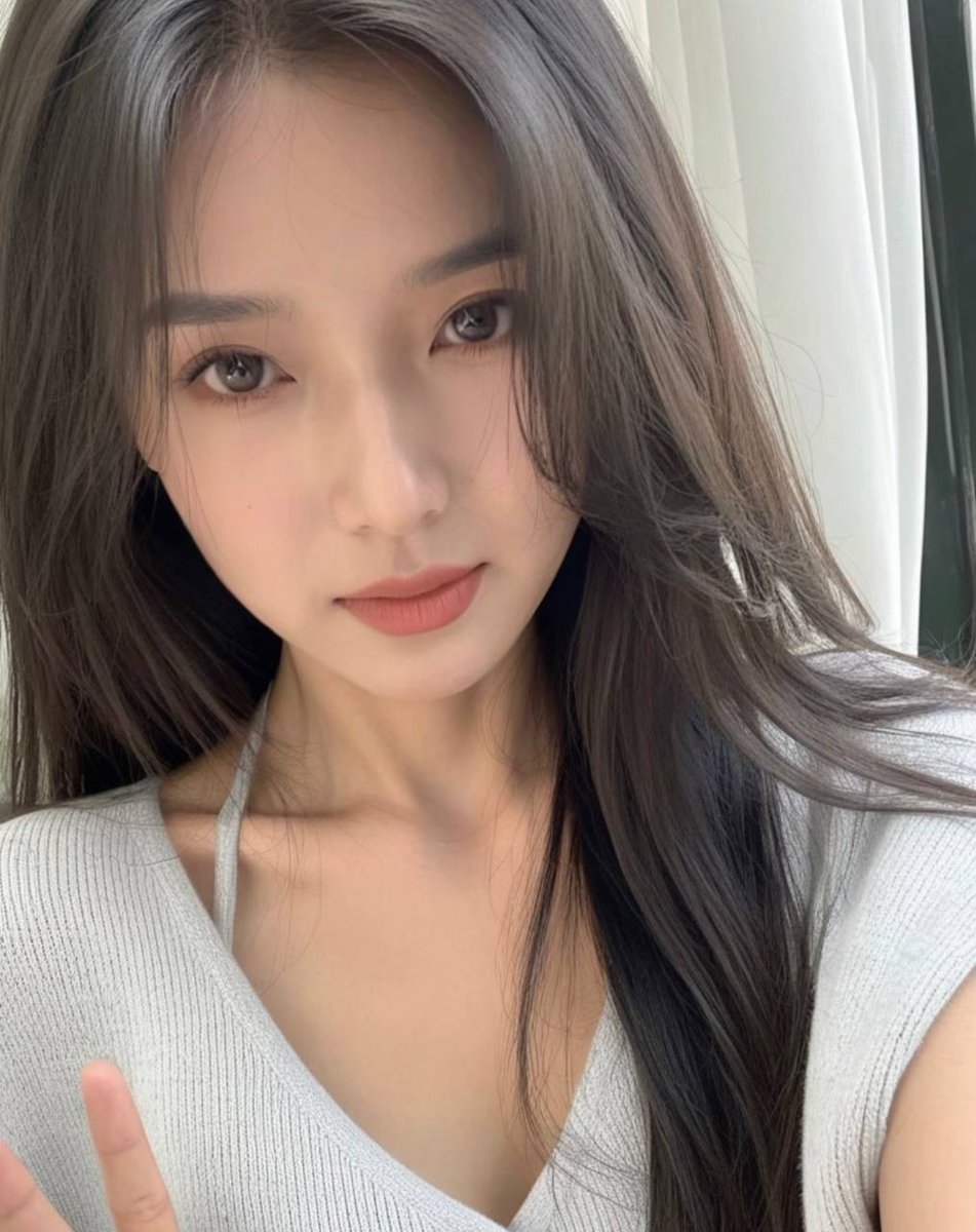 在这个小众的圈子里，想要遇上同样是小众的你们，是主动出击，还是随缘等待呢？ https://t.co/uyVsRnksFy