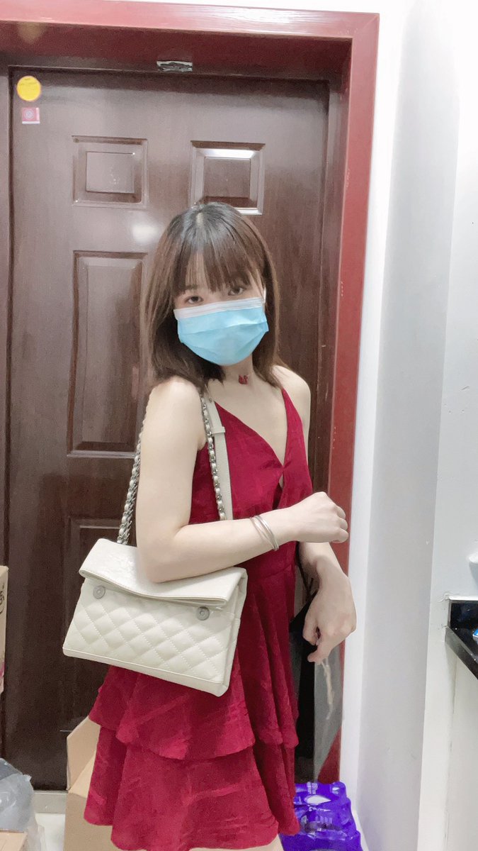 95后自恋鬼又来炫耀了 https://t.co/kFLCZHkWK8