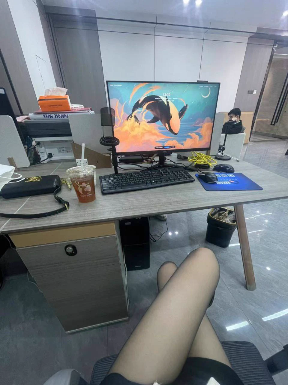 一天下来累，没有想到帅哥来了，精神一下就来了，下面你们想....评论关注有福利 https://t.co/rvOUhOWaNs