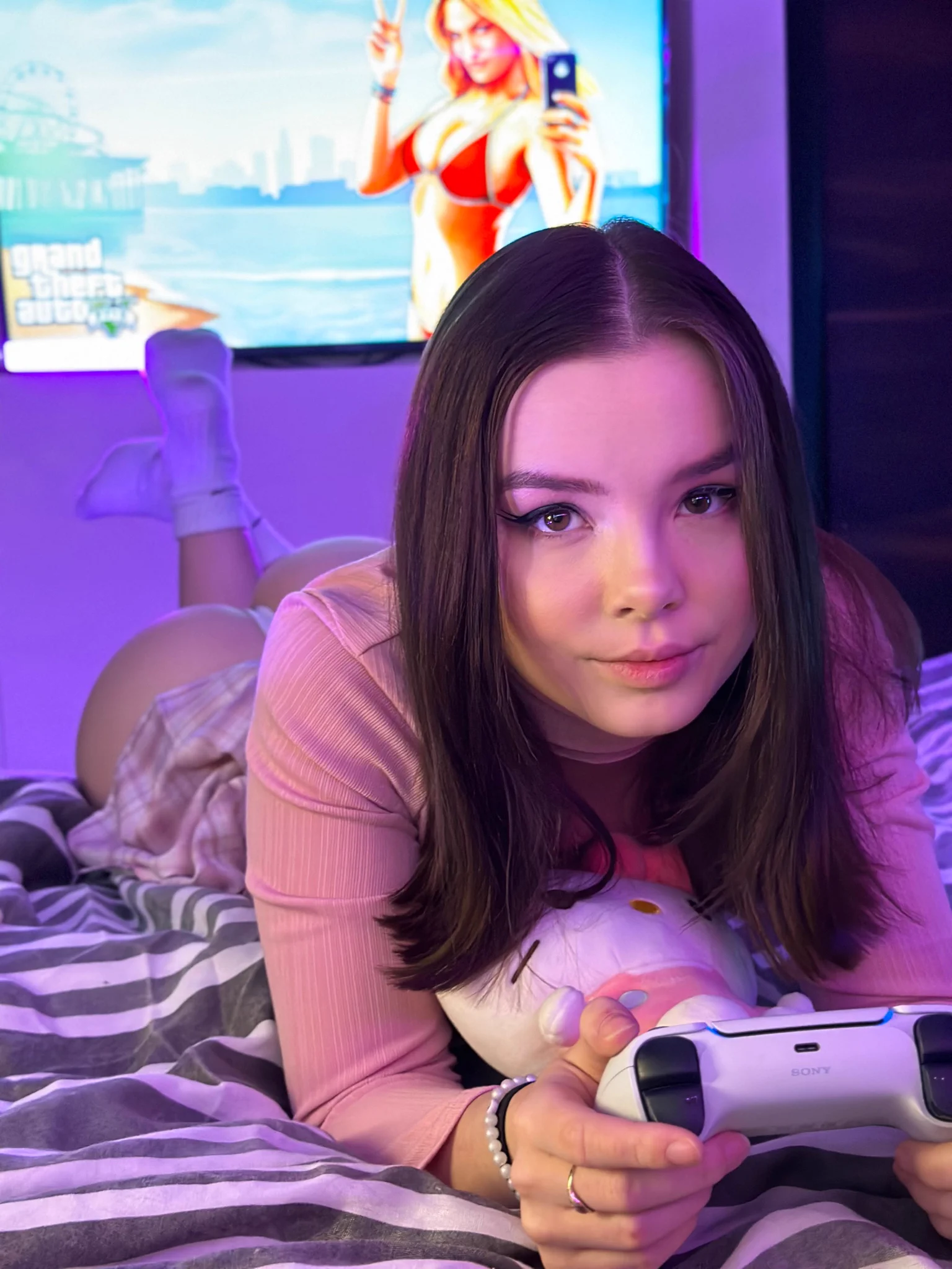 Be honest, be or GTA 6? https://t.co/dT1ZFTevRO