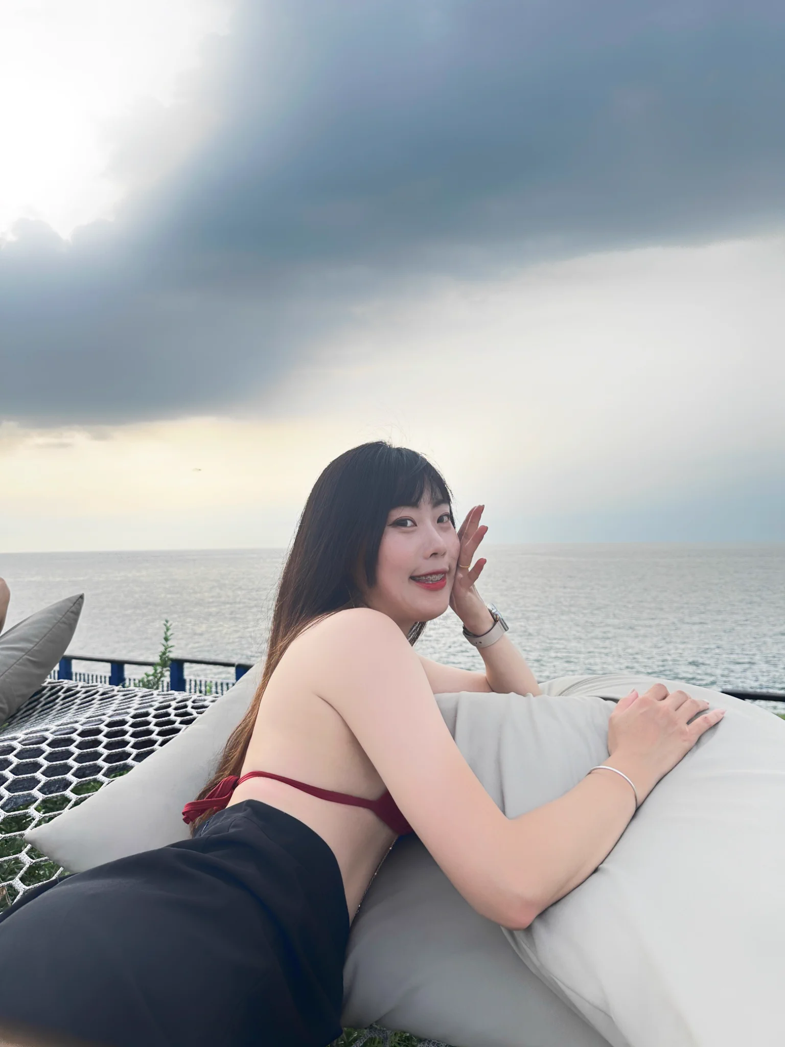 是誰～還沒睡覺👀 https://t.co/jyjAHe72pp