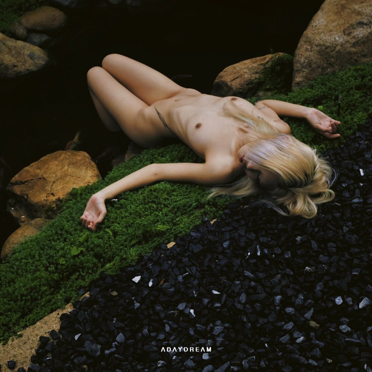 不止

@waizai6666 https://t.co/PiYcQmIB6B