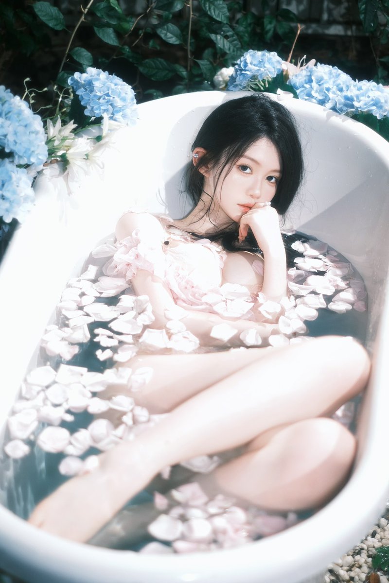 -/🦋🫧 https://t.co/URD4eJxvcc