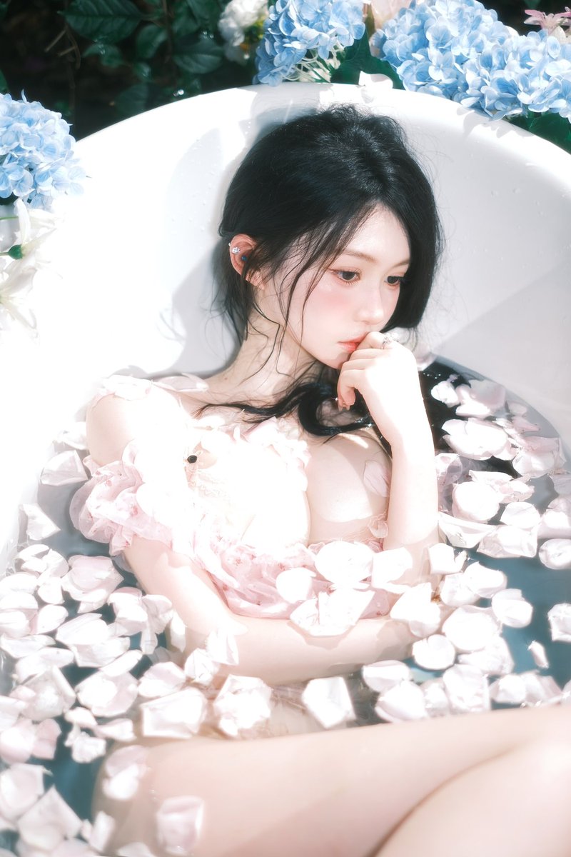 -/🦋🫧 https://t.co/URD4eJxvcc