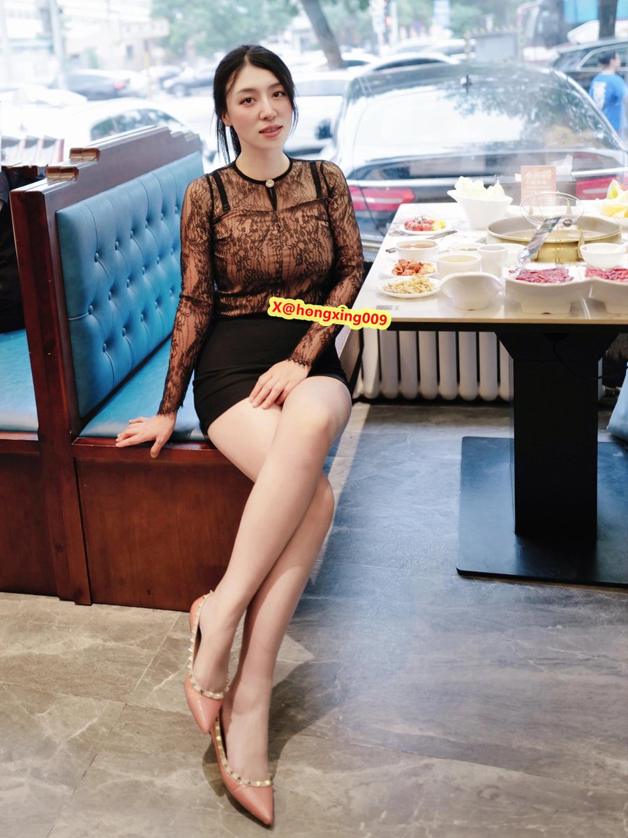 最美不过你回眸，眸中带笑，笑似烟波雾霭。 https://t.co/nHUfmoMlnG