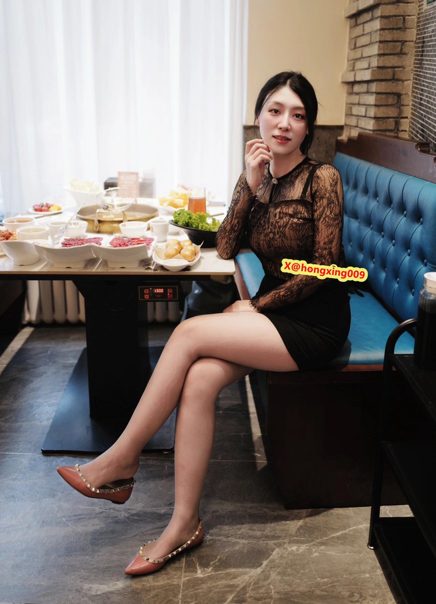 最美不过你回眸，眸中带笑，笑似烟波雾霭。 https://t.co/nHUfmoMlnG