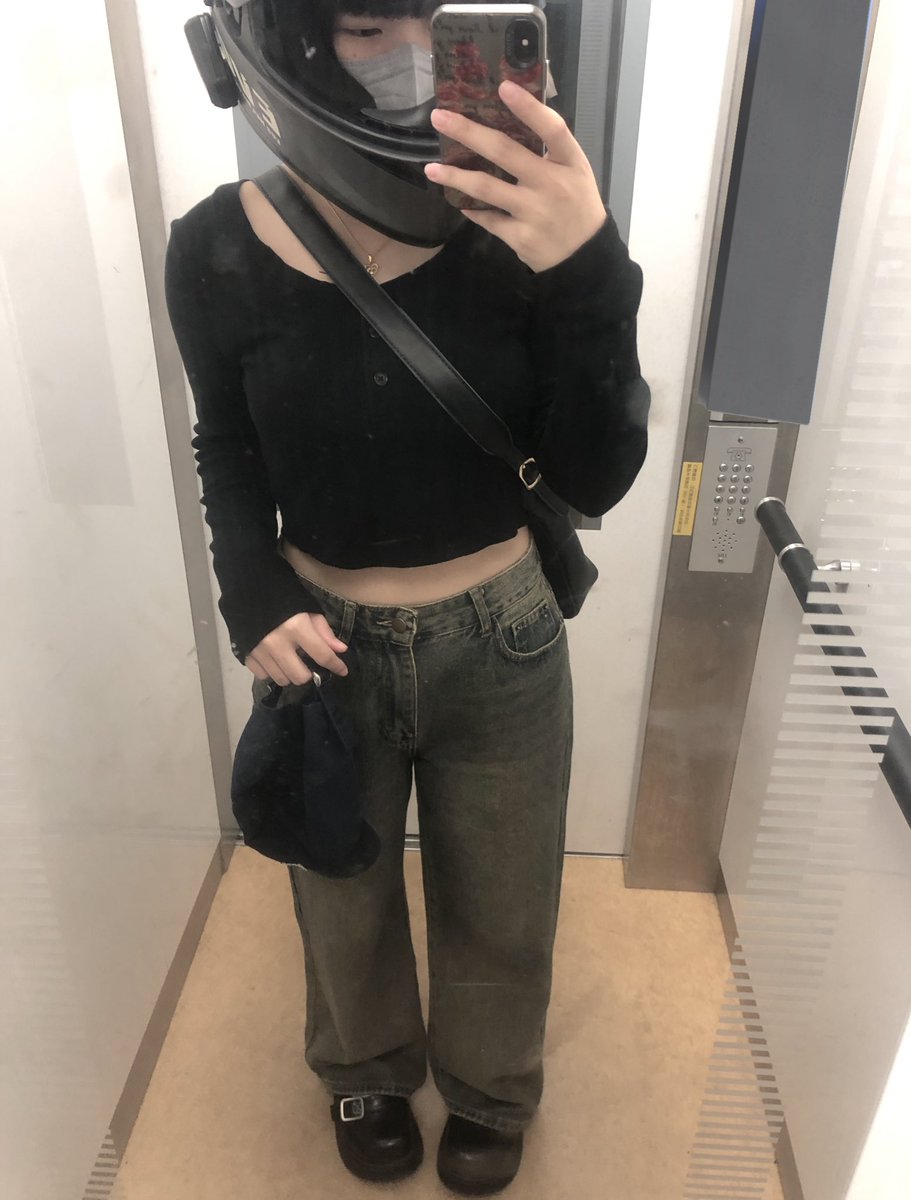 灰腸愛睏-.-💤 https://t.co/9v0I86qgQt