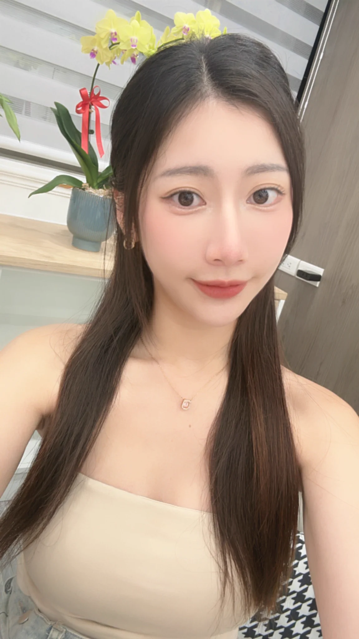 今天又是一整個月最重要的一天！ 守榜日！ 十一點會在JKF 直播 希望今天可以大豐收滿滿的南瓜🎃 https://t.co/C5OZ4GyM7T