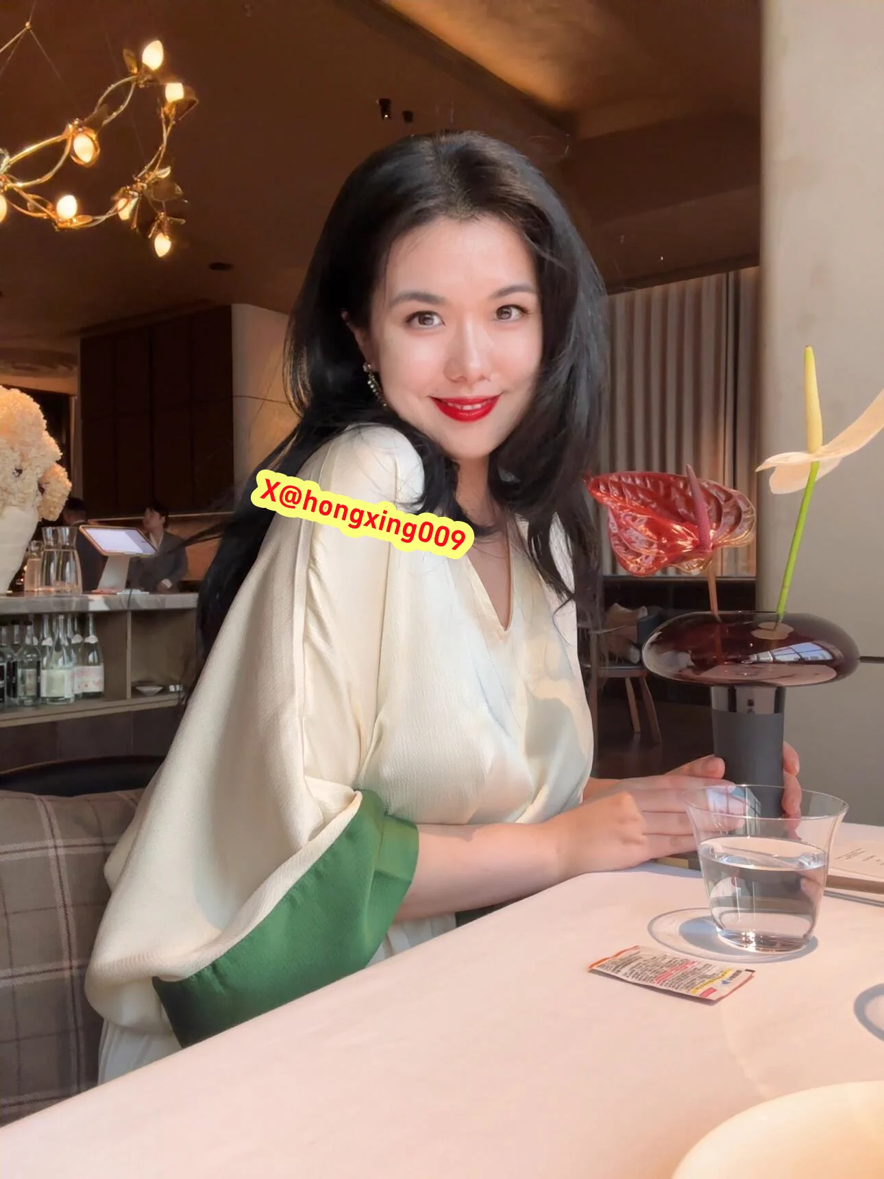 优雅端庄的美熟女是每个男孩的梦想 https://t.co/0haeeVKyxe