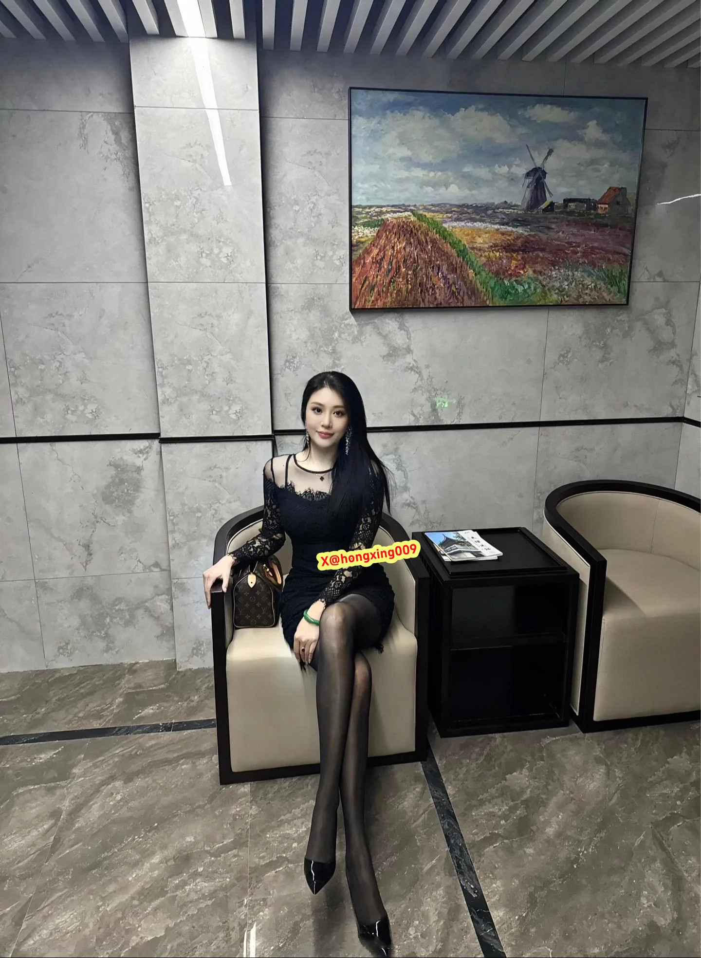 你们喜欢的黑丝长腿小阿姨 https://t.co/SkjEWBT0XZ