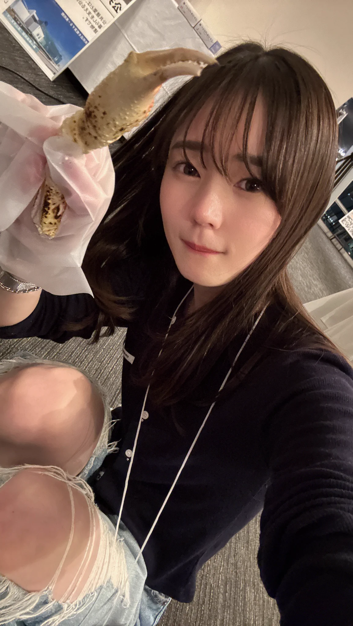 ガタホリックありがとうございました！新潟でみんなに会えたの嬉しすぎました。たくさんかまってくれて、ほんとうにありがとう（ ; ; ）カニ食べました🦀最高 https://t.co/VHfXcMbtZB