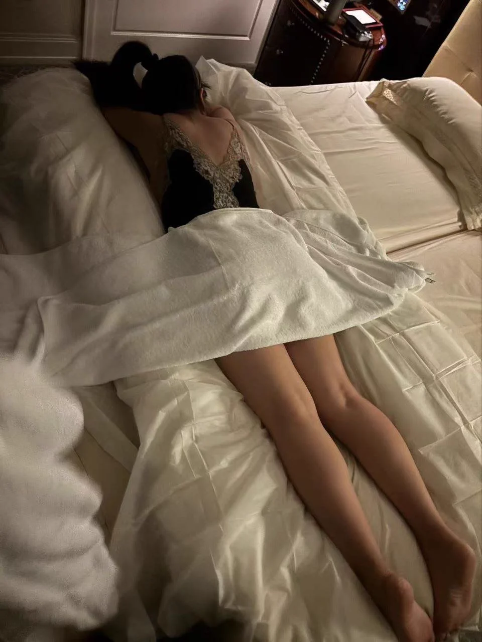 如果你主动一点，我就会离你更近一些大胆一点，我们会有故事别惹我 我在床上是一个吃软不吃硬的人 https://t.co/3AeF1SLgh3