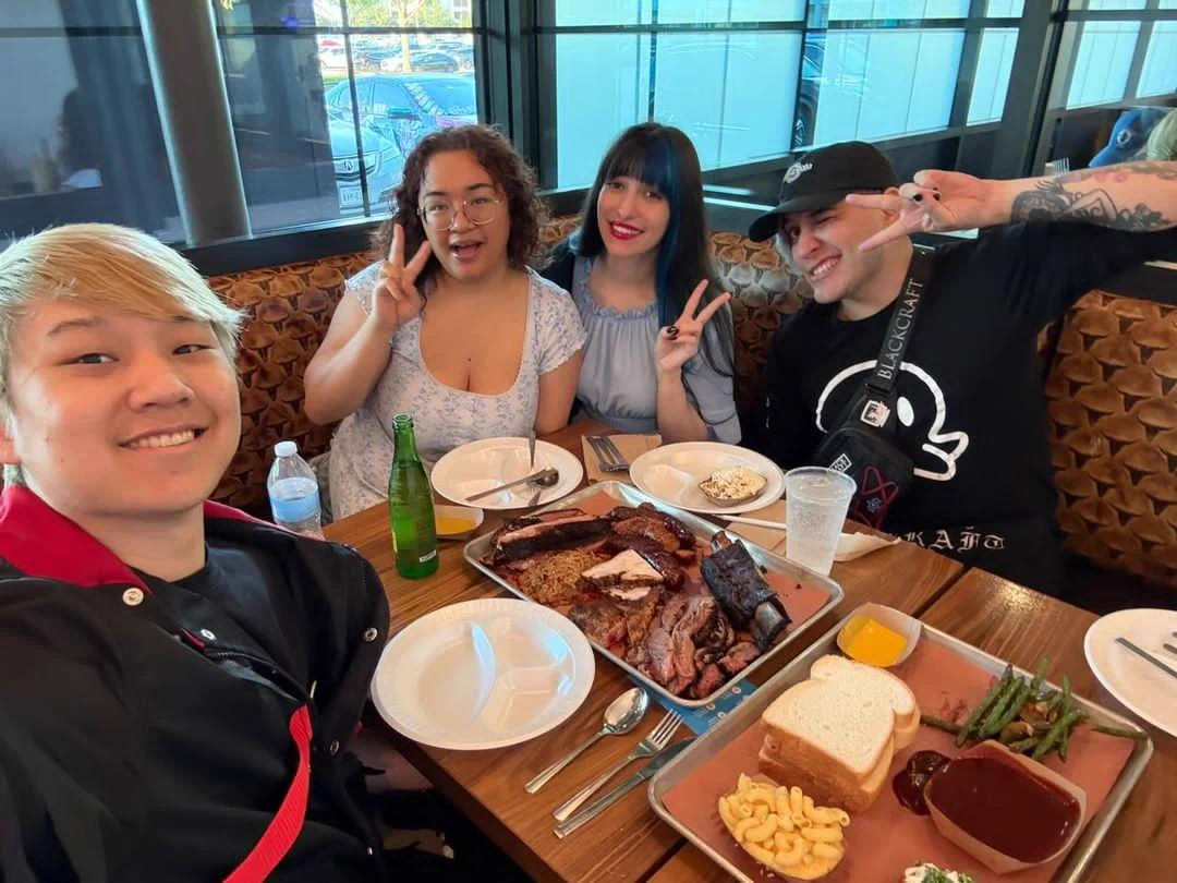 Fucking unforgettable weekend, made some deep connections with you guys and I'll always remember them forever 💜 https://t.co/q5dZAleqhE