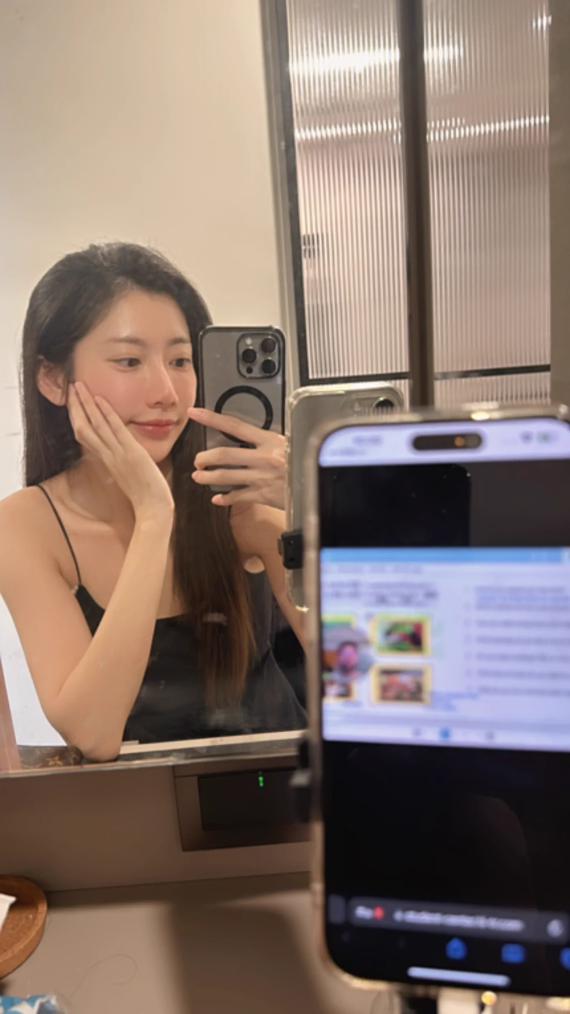 天氣變冷好好睡 但還是要認真上課😎 https://t.co/Ye3sQFbSkL