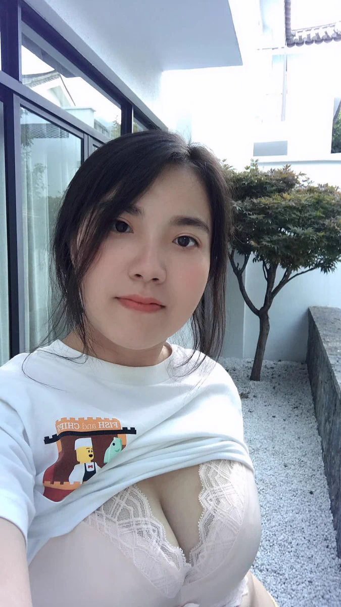 好想发我和炮友做爱的视频给你们看…… 有没有人想看呢？(๑•̌.•̑๑)ˀ̣ˀ̣ 私信我哟，名额有限～ https://t.co/YWTmUB8rhP