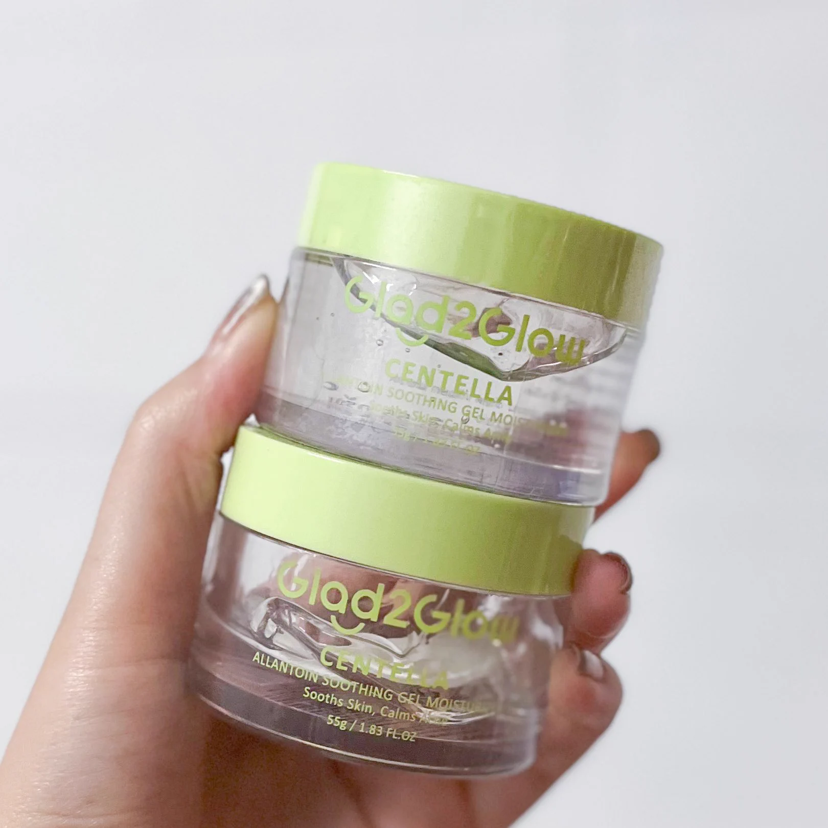 ยกให้เป็น Fav ของปีนี้ #Glad2Glow Centella Gel หน้าดีขึ้นเยอะเลย นอกจากให้ความชุ่มชื้น เสริมเกราะป้องกันผิว ยังช่วยปลอบประโลมผิวด้วย แนะนำมาก สำหรับใครที่เป็นสิวอักเสบและมีรอยแดง ต้องมีเลย ใช้เองแล้วรู้สึกว่าดีจริง คุณภาพเกินราคา ซื้อซ้ำ ซื้อตุนตลอด #ถูกและดี https://t.co/QlD9Haslyn