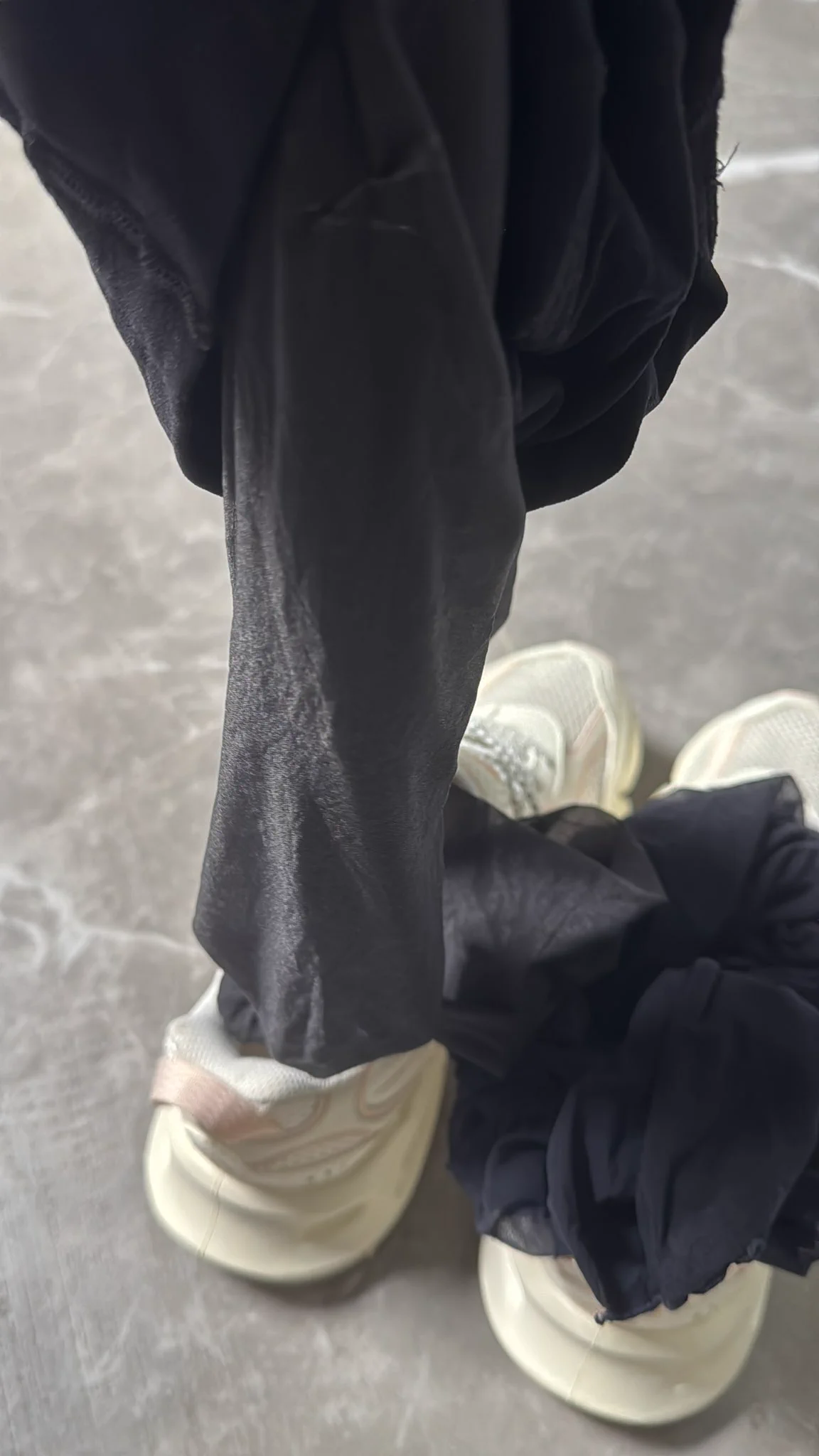 010北京同好，坐标海淀四季青附近，分享女友的运动鞋和原味黑丝，邀请同城同好上门保养或互换，精多量大的优先，北京同城有意向参与的私信我报名。 https://t.co/cKpU8EvFnq