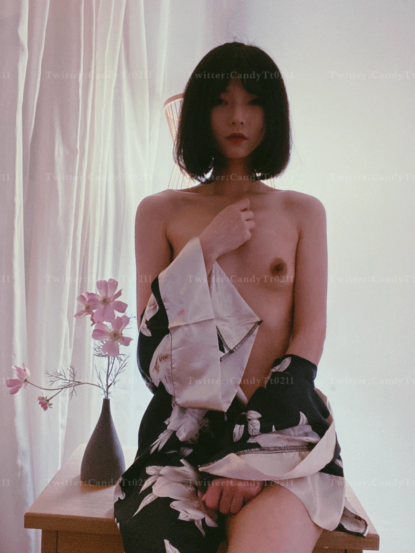 饭在锅里人在床上你随便啊〜#贫乳 #反差女 #短发 https://t.co/G9EVVvg2Pm