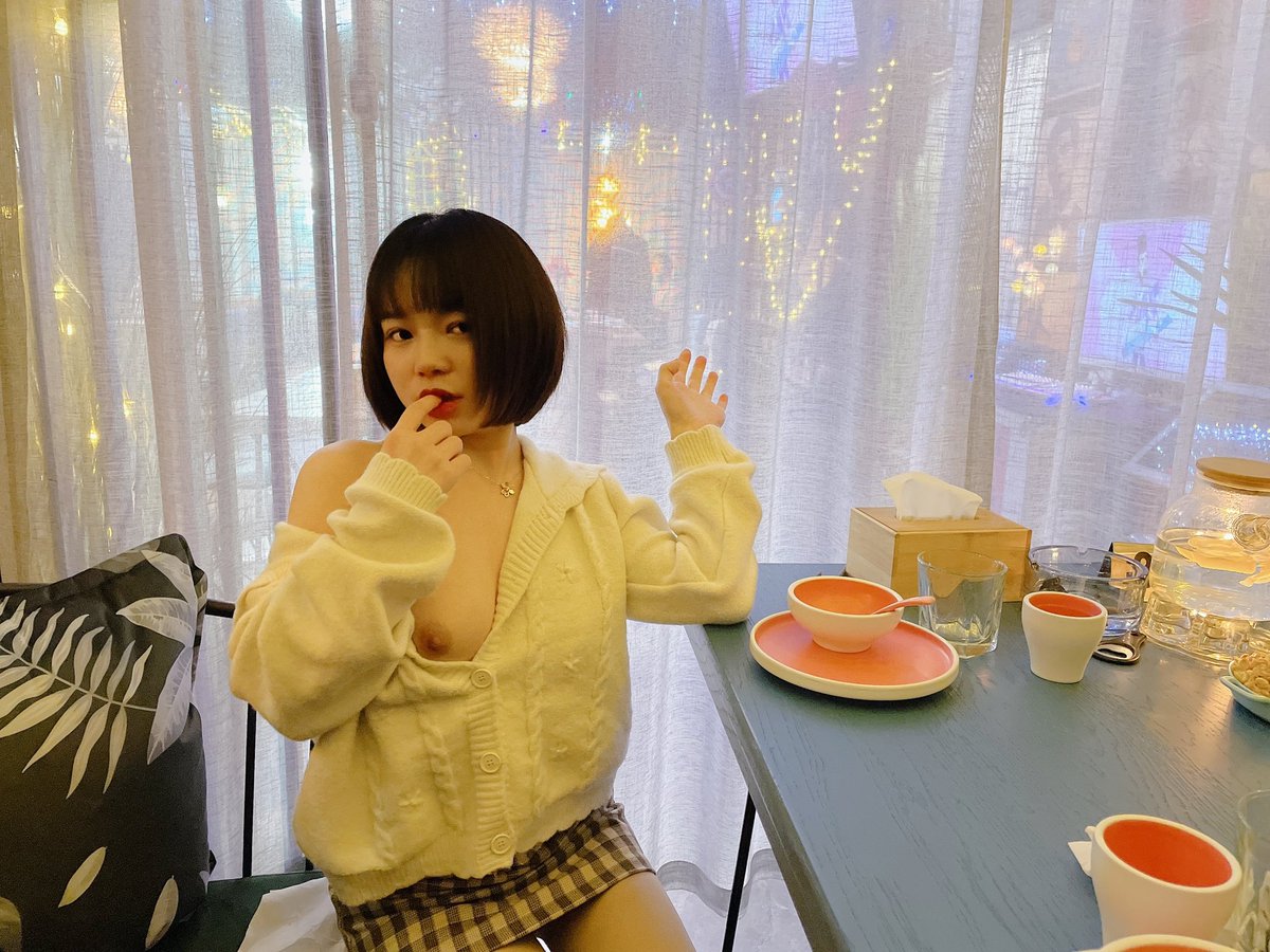 这是我的发票，那是我的饭票，而你是我的…女票
#反差 #淫荡 #学生妹 https://t.co/4YhfzRsI1P