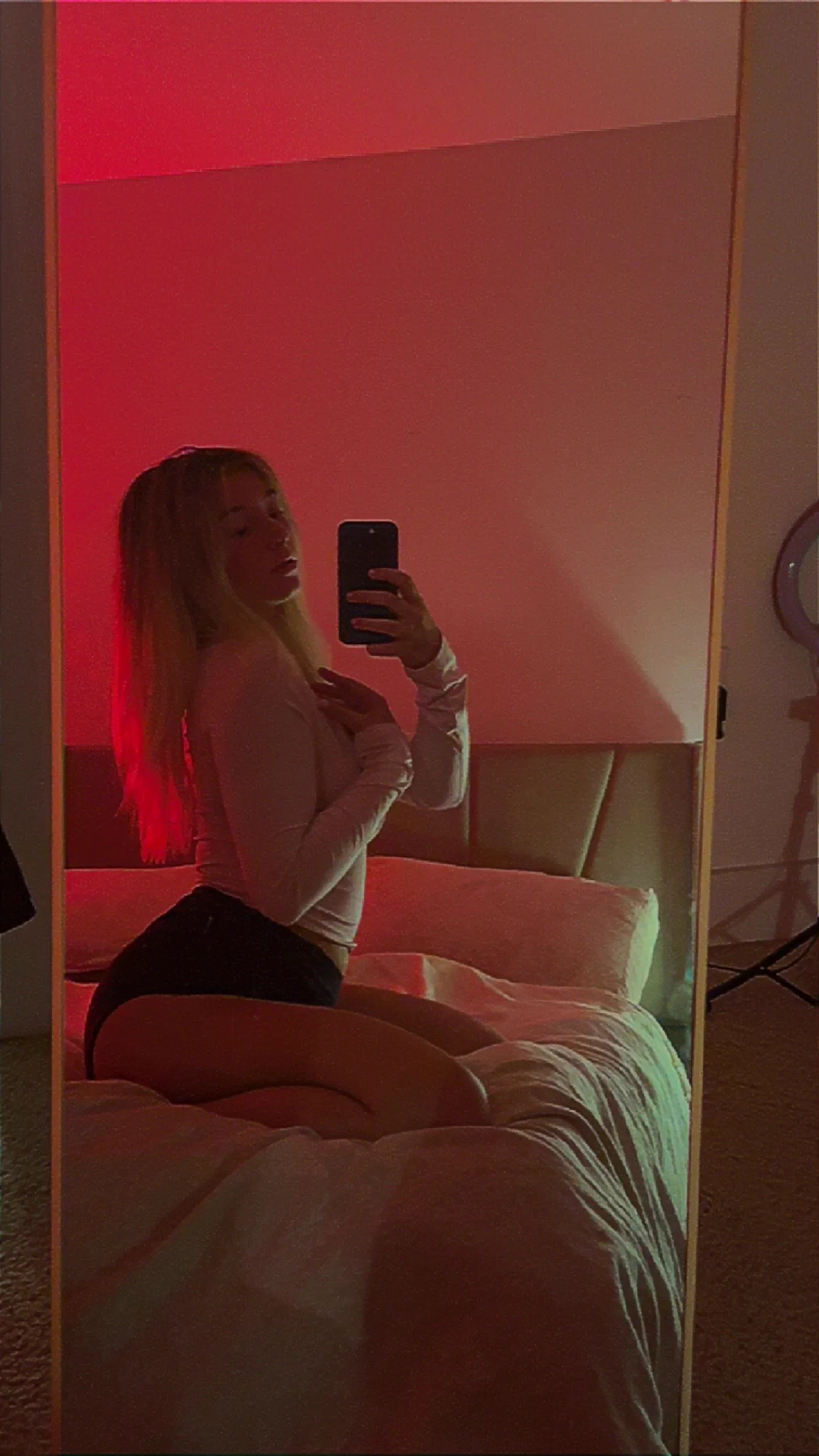 come spend your night in bed with me 🙈 https://t.co/0o5xjoUEZG