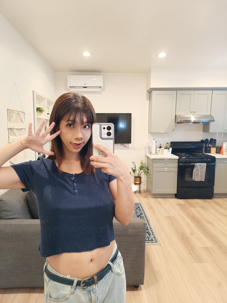 很多人說很黑😹讓我自卑心又犯了
還是不放難看的鮑魚吧

放自己覺得好看的臉 https://t.co/SxBcPboqvQ