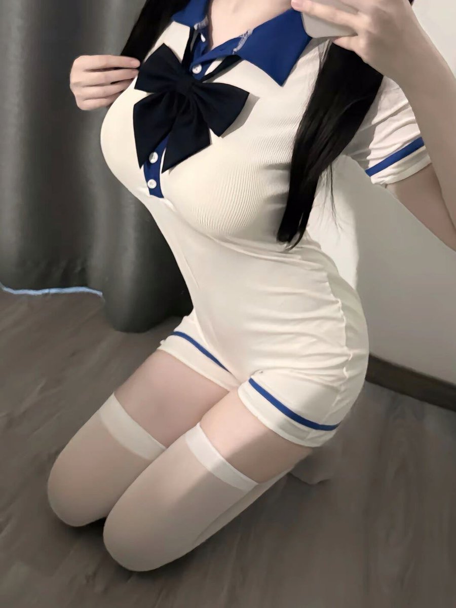 留不住你的心没关系，留下你的精液就行 https://t.co/wffTpVVHDQ