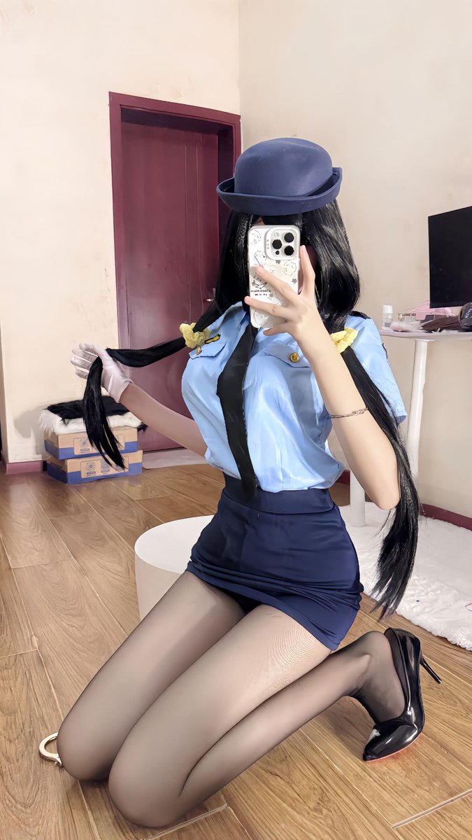 白天叫我姐姐，晚上舔我妹妹 https://t.co/LPfkLAt5iA