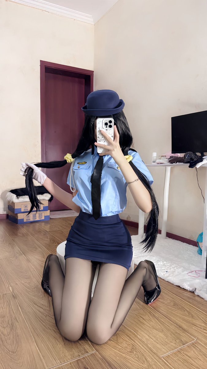 白天叫我姐姐，晚上舔我妹妹 https://t.co/LPfkLAt5iA