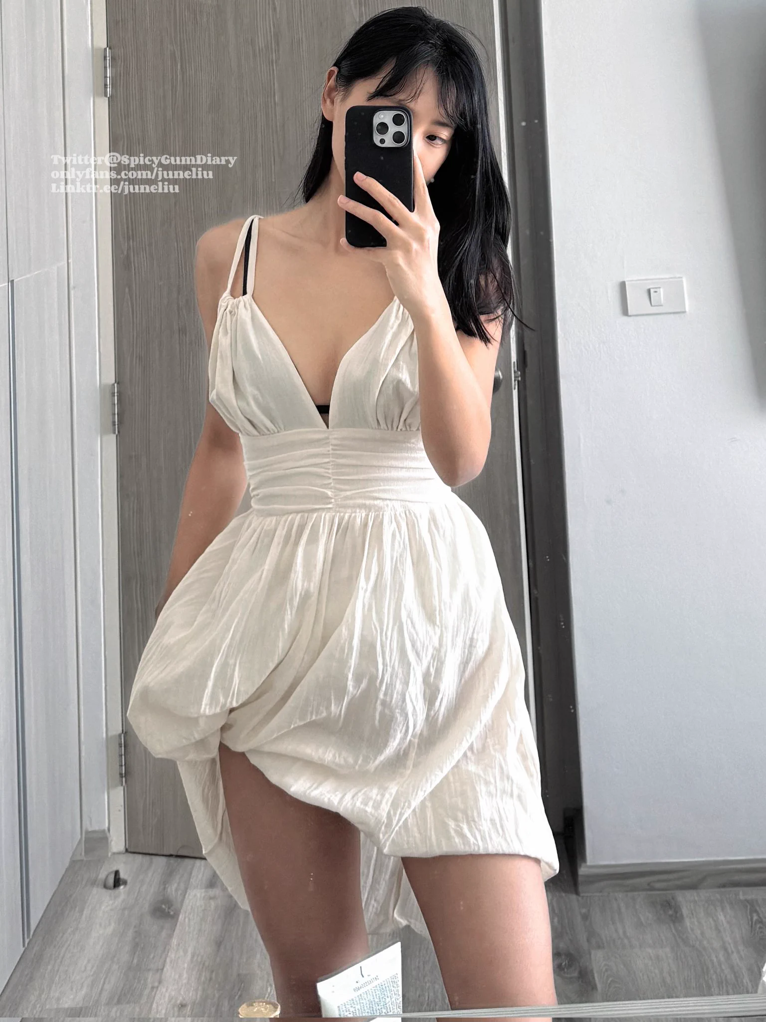 Me in white 🤍 https://t.co/2fdFQ4n10E