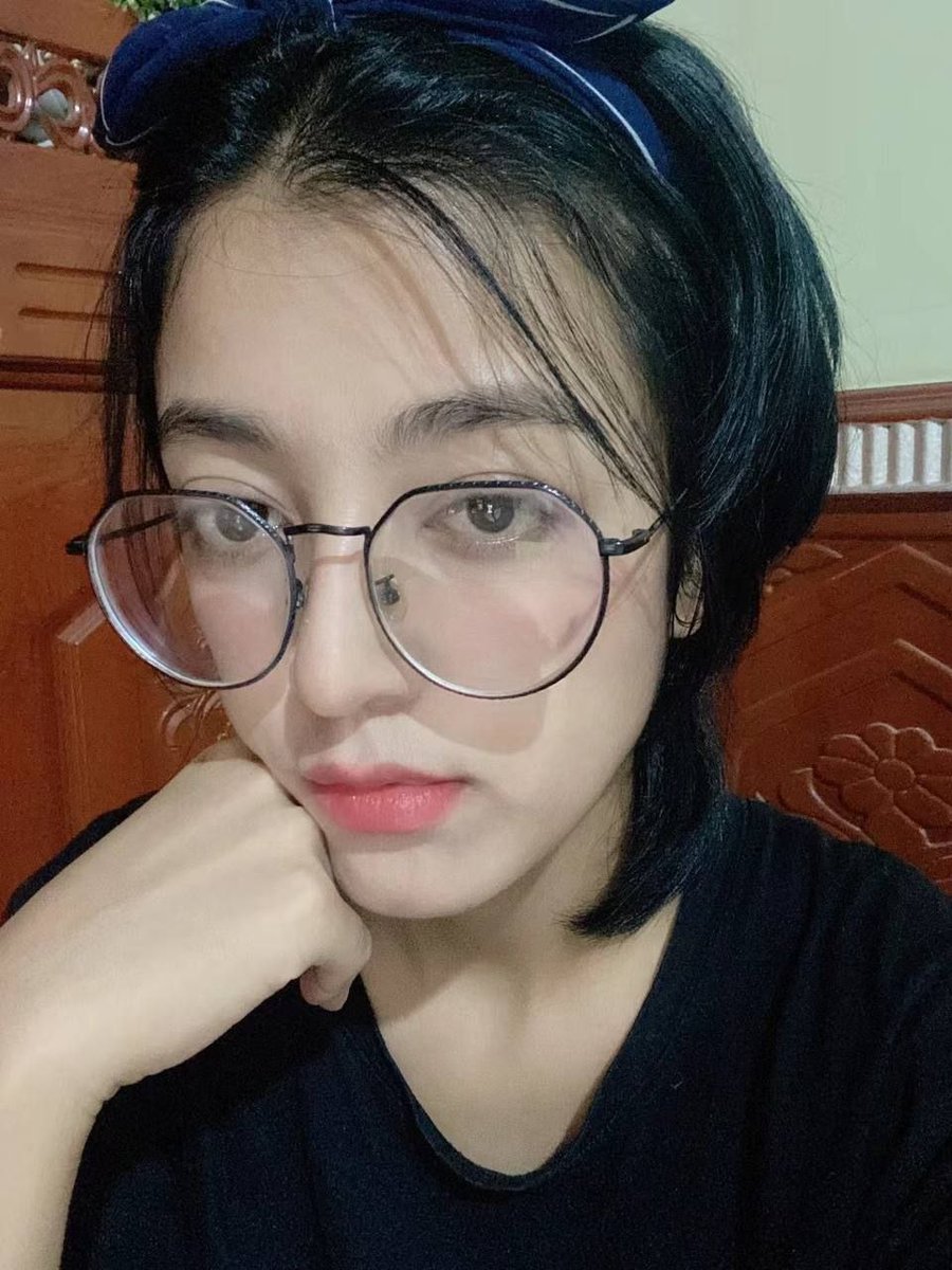 【网友投稿 No.1189】大黑框眼镜小姐姐 #眼镜娘 #眼镜妹 #投稿 #反差 #投稿曝光 #女友 #女友分享 
#女友系列 #女同学 #女同事 https://t.co/YKRlgAaPpY