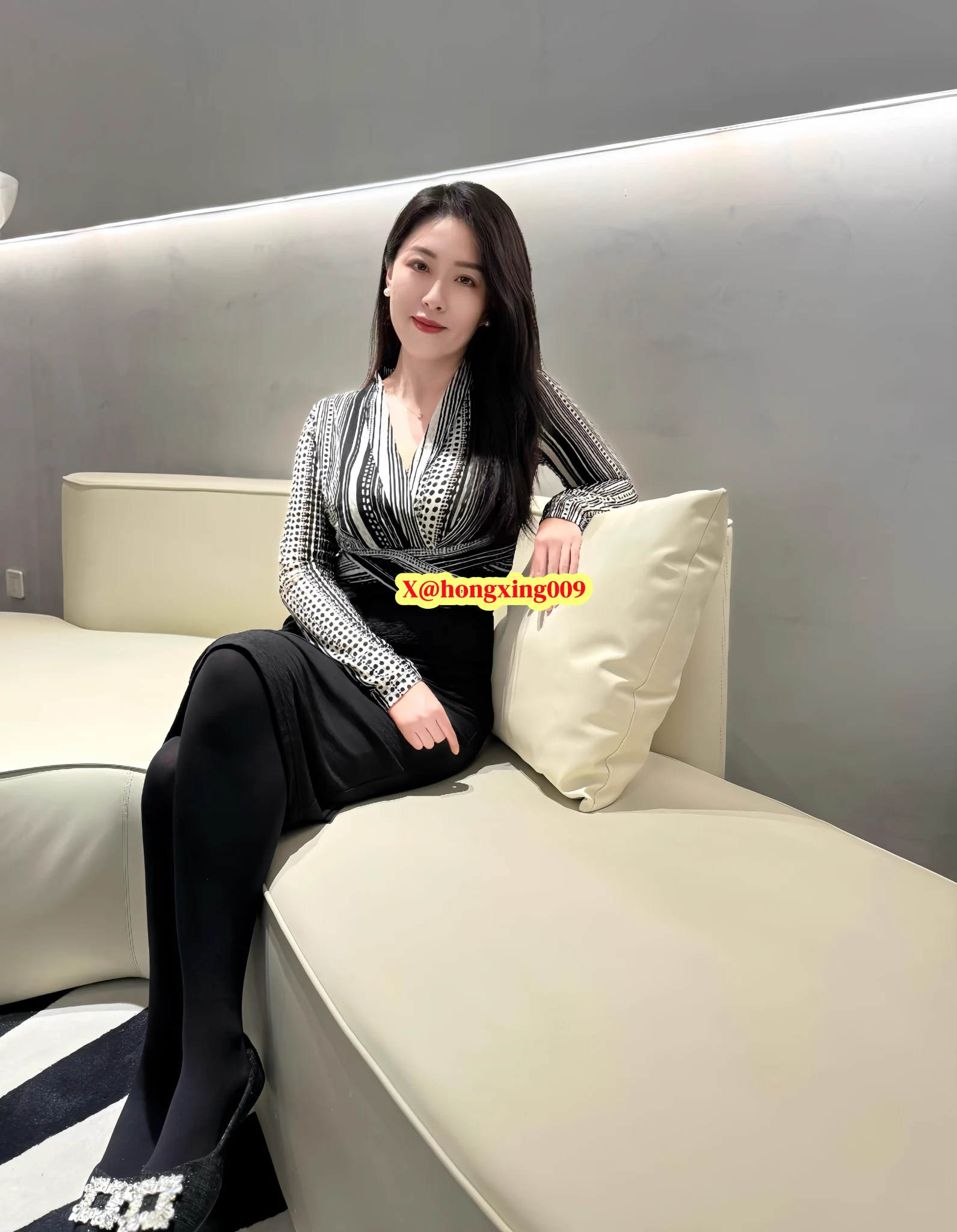 优雅气质姨是我的心上姨🥰 https://t.co/n4RkjXumRg
