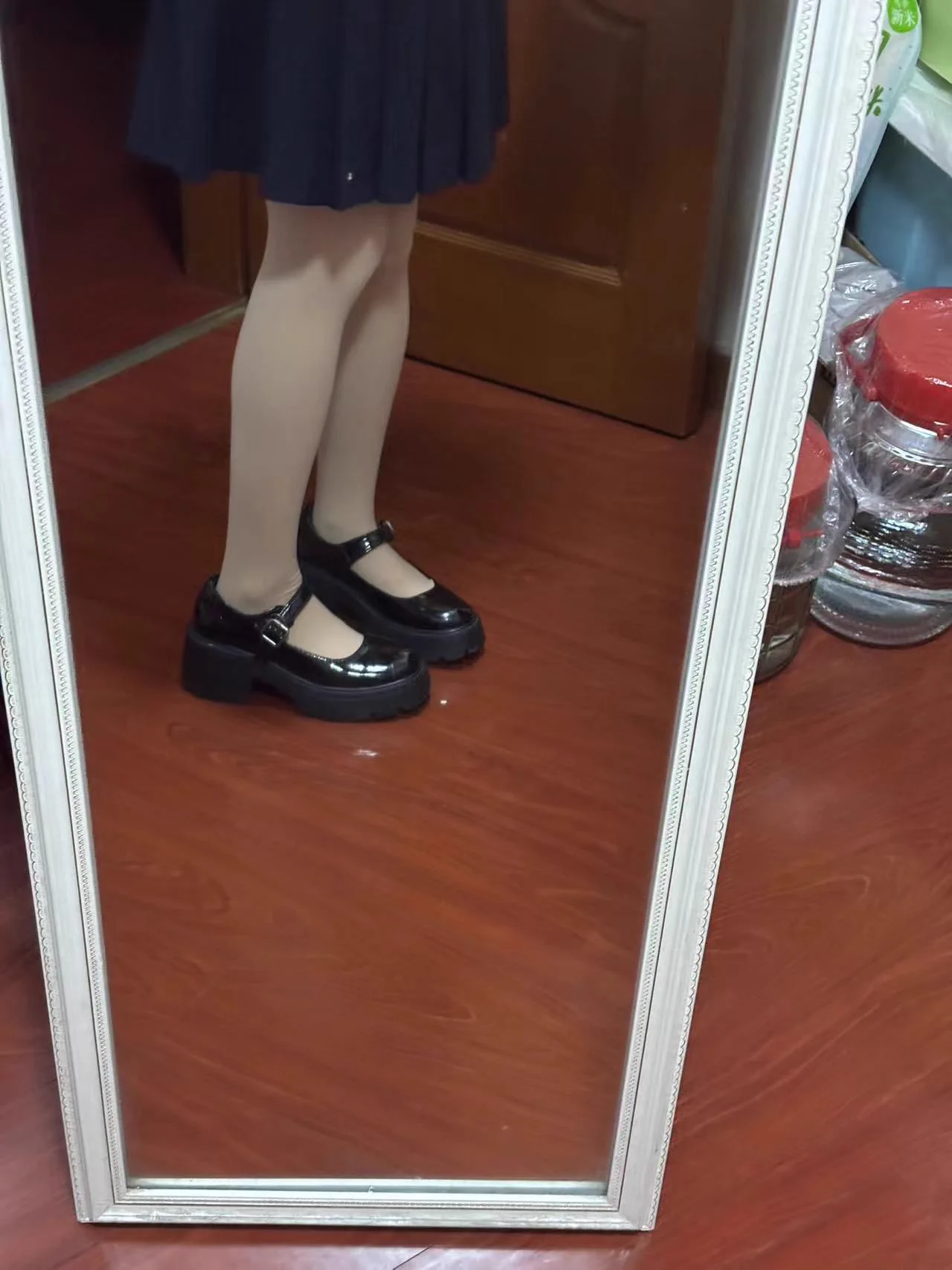 坐标021，上海同好再次投稿。找同城同好上门保养或互换女友的棉袜，丝袜，想让她穿着被保养过的袜子做。同好可以买喜欢袜子给她穿，穿好之后再归还。上海同城或周边感兴趣的可私信我报名！ https://t.co/XwsuJmx6V0