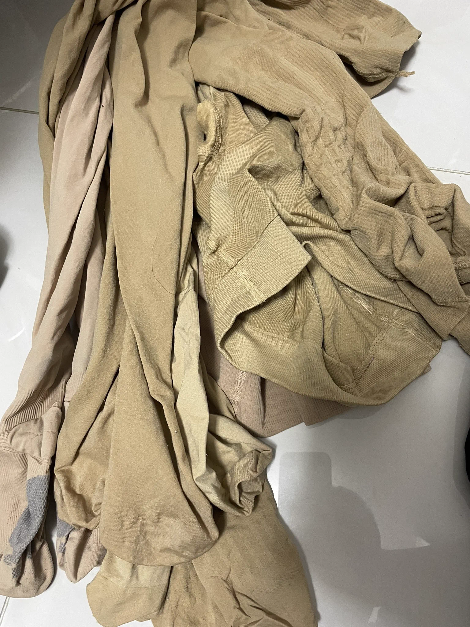 #专柜收丝 #内衣裤 柜姐原味内衣，奶香十足。还有柜姐冬天穿的厚裤袜，汗迹充足。内衣下单后有柜姐穿着的验证照片，需要的联系。 https://t.co/PNwxtrmlqE