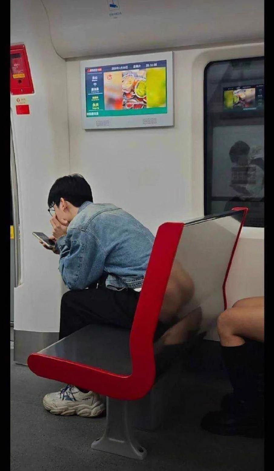 看走眼了😂 https://t.co/5abypcoHjL