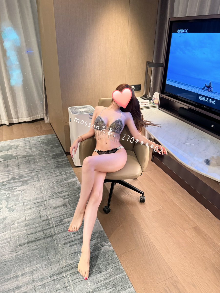 今天降温降的好厉害呀，感觉一下就进入冬季了 https://t.co/f9TgBm5Enf