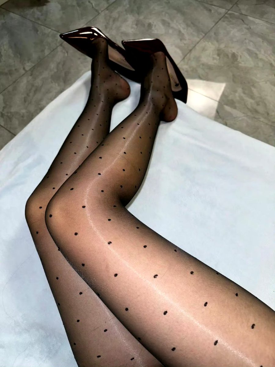 选择你喜欢的装扮
#高跟鞋控 https://t.co/4pEn22Ad3c