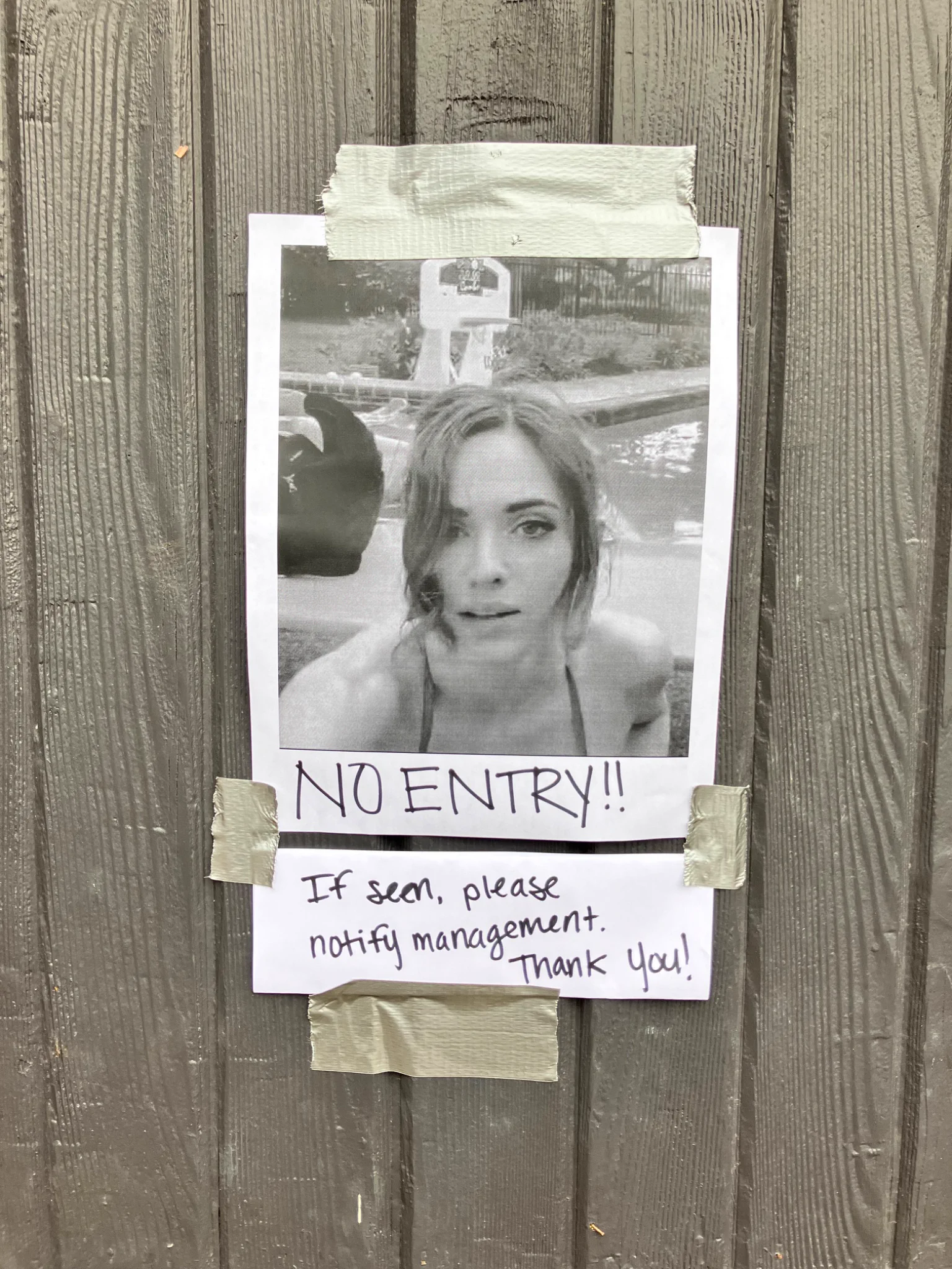 No way they posted this outside the theater https://t.co/OAOfNOV93Y