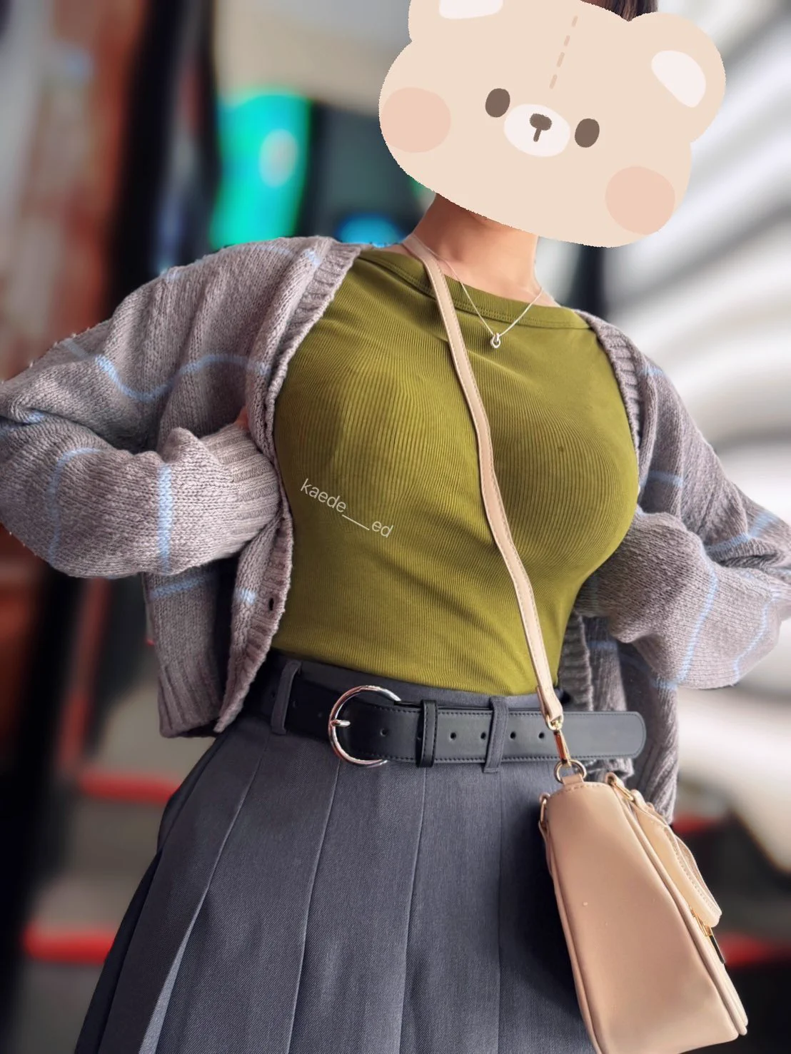 Iカプこんななってたら恥ずかしくて一緒に歩けないよね、、 https://t.co/diQD7otbMY