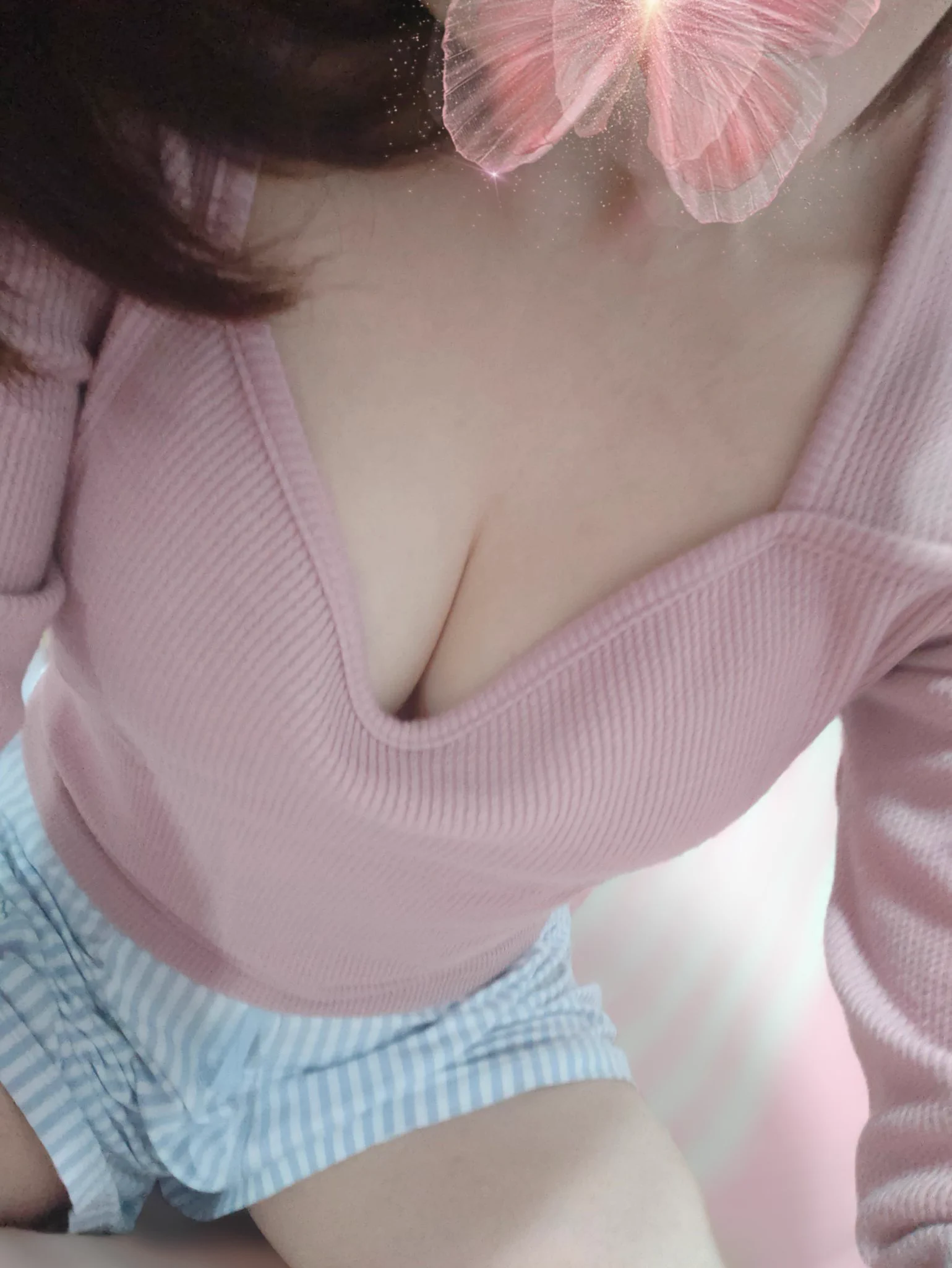 今天有化美美的妝出門😋可惜你們看不到.....重點是，我只出門不到2小時，就回家了耶😮‍💨😮‍💨😮‍💨是不是有點怎麼樣呢......嘖嘖#台北人妻#今天放假#再等外送#吃小火鍋 https://t.co/PMWakNdzQK