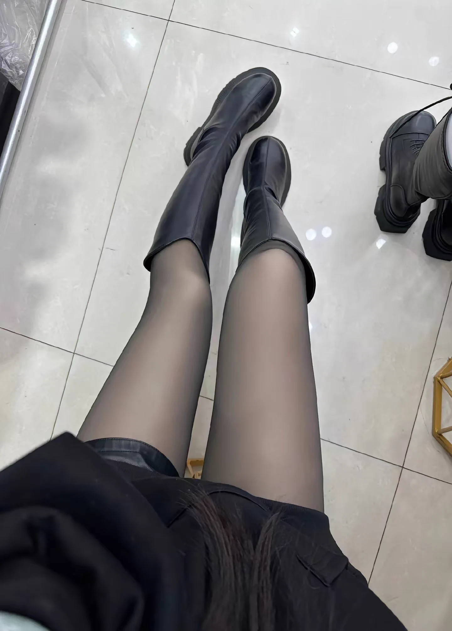 0574浙江宁波同好分享，坐标慈溪，找同好互换老婆原味丝袜，老婆爱穿丝袜长筒靴，味道包满意，单男素质高的也可以上门保养鞋袜。有意向参与的私信我获取联系方式，拒绝白嫖。 https://t.co/mgPnxuPafJ