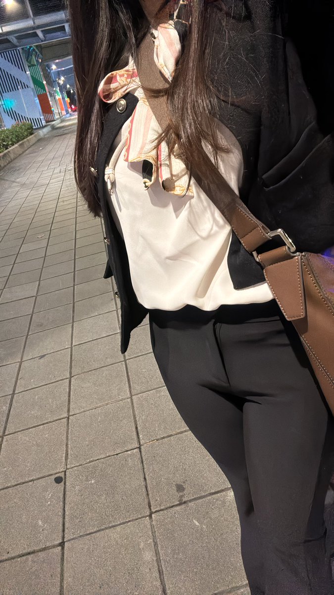 剛跟好朋朋打完麻將
又沒公車ㄌ https://t.co/06CV5SWBBK